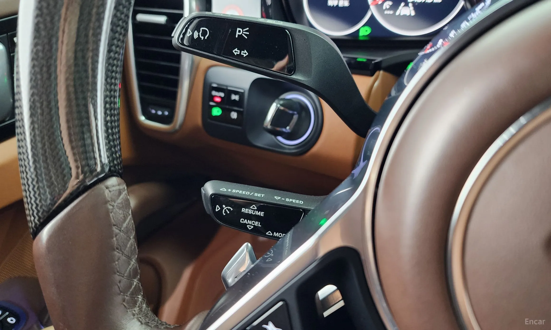 Porsche Cayenne (PO536) превью 14