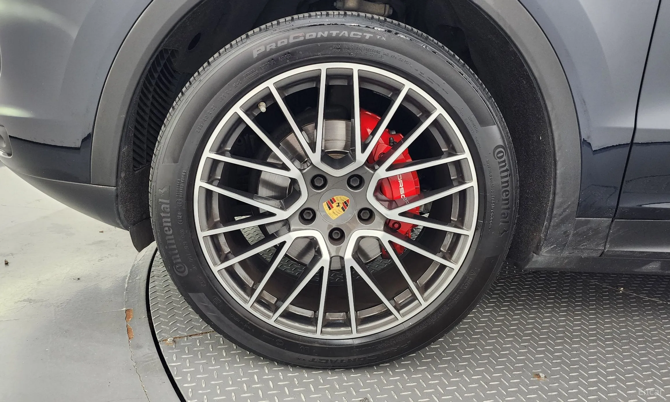 Porsche Cayenne (PO536) превью 5