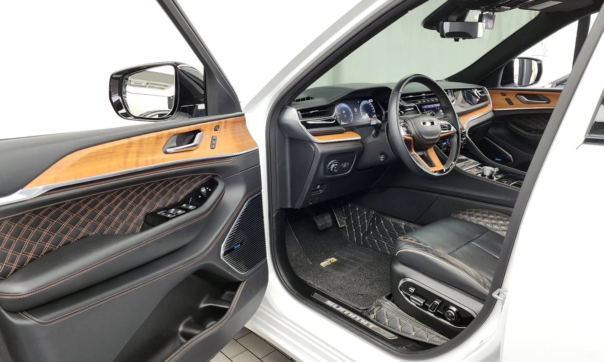 Jeep Grand Cherokee (WL) превью 10