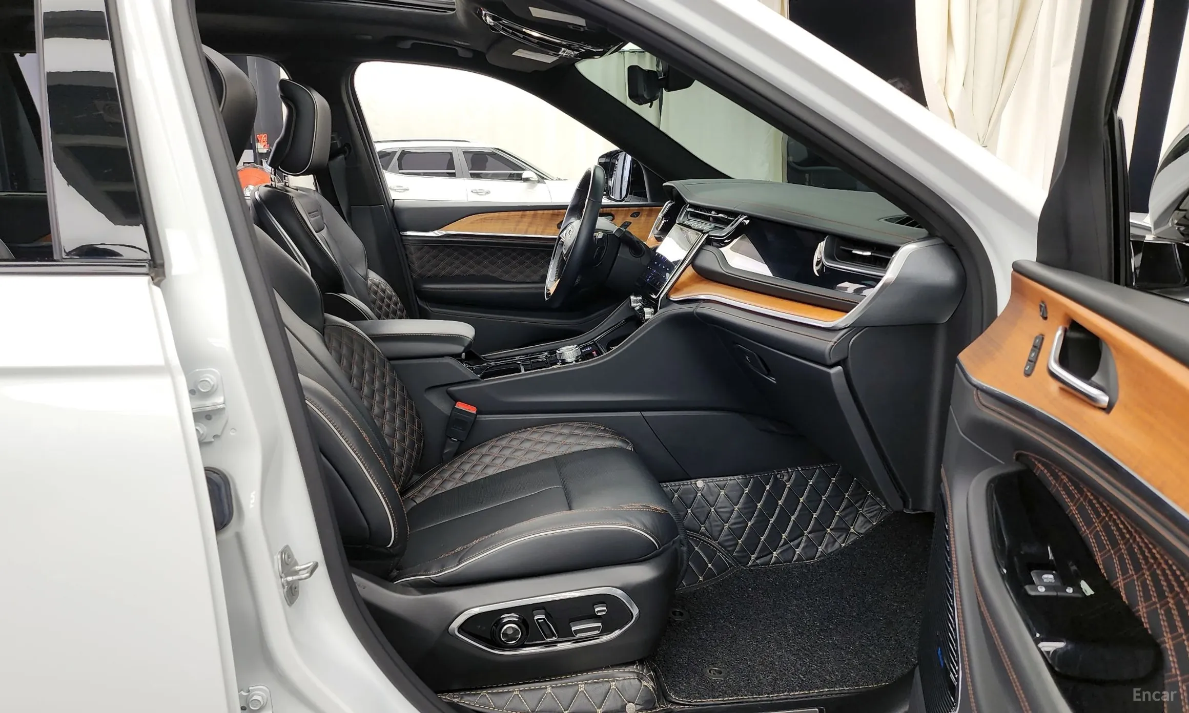 Jeep Grand Cherokee (WL) превью 11