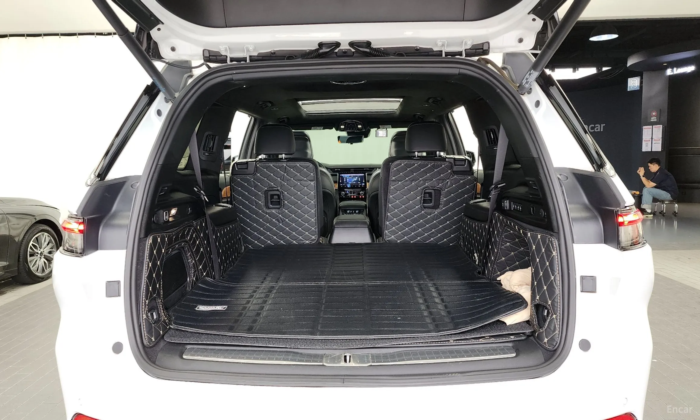 Jeep Grand Cherokee (WL) превью 20