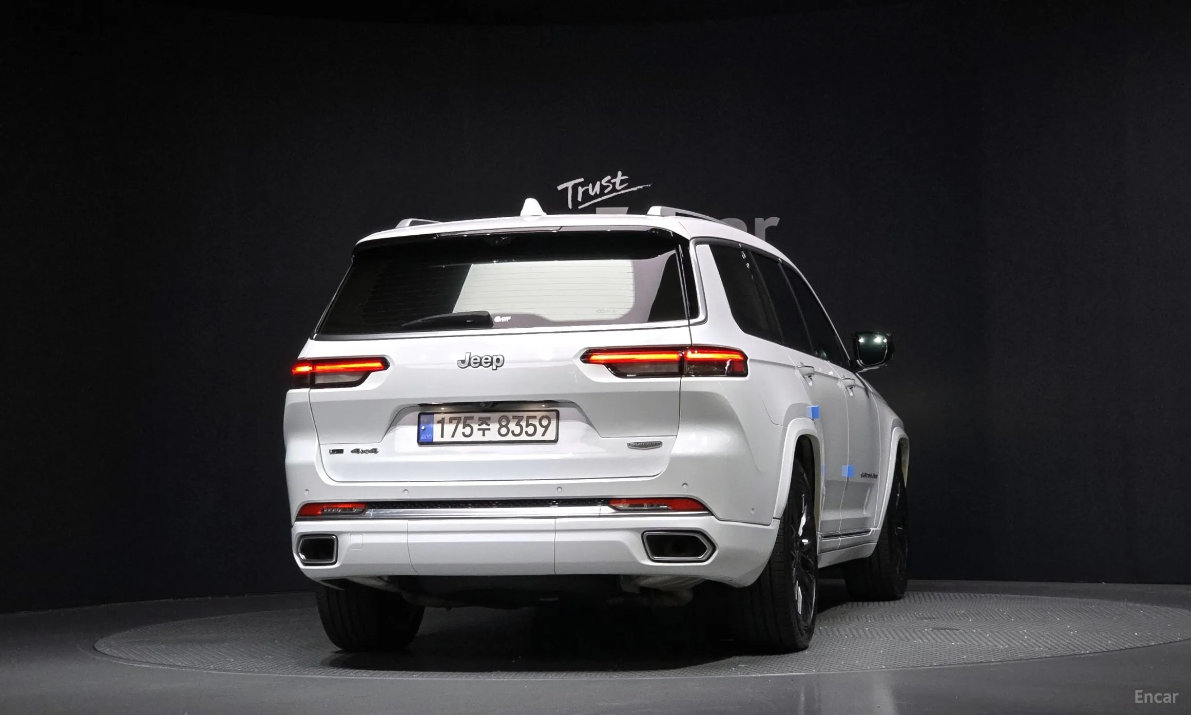 Jeep Grand Cherokee (WL) превью 4