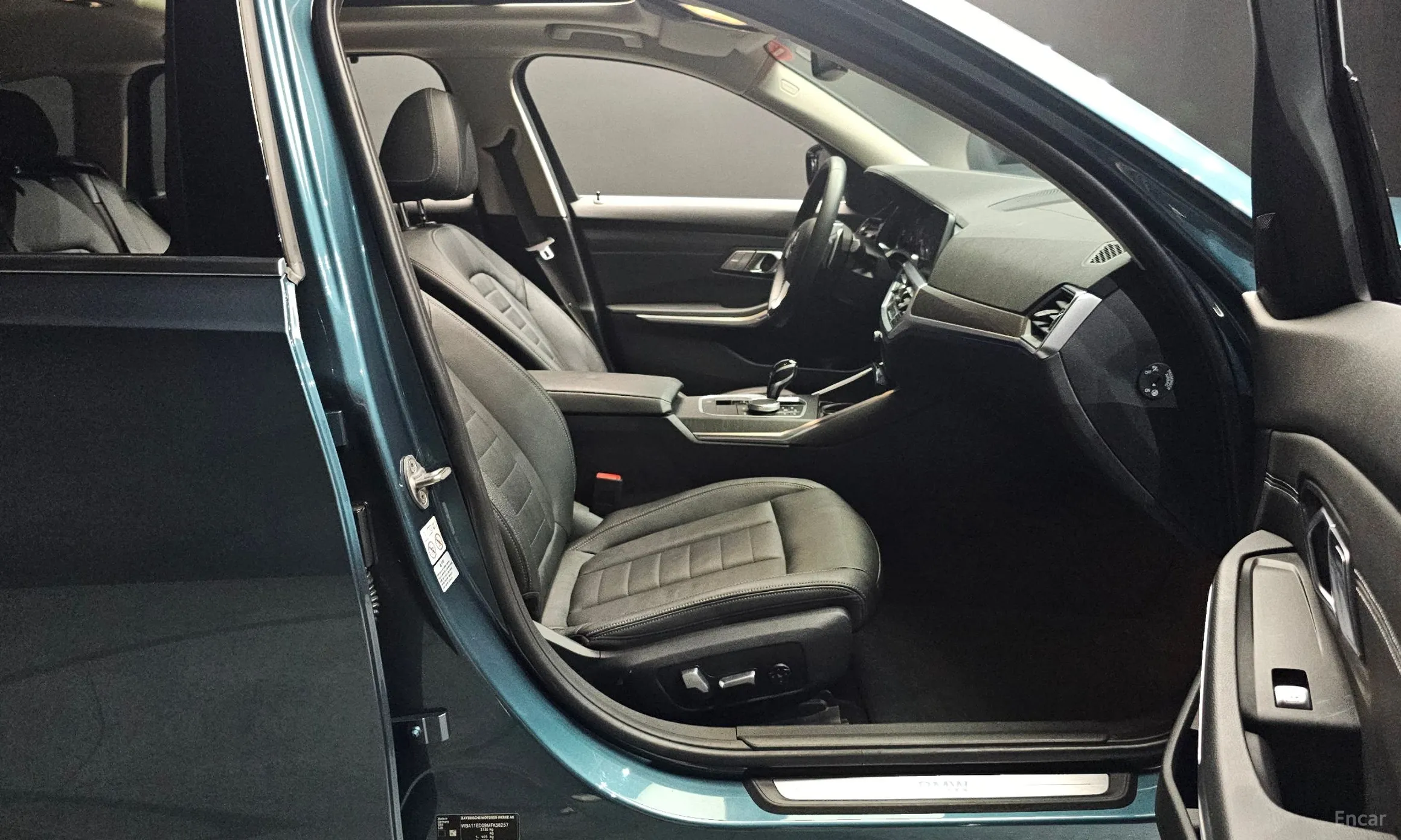 BMW 3 Series (G20) превью 10