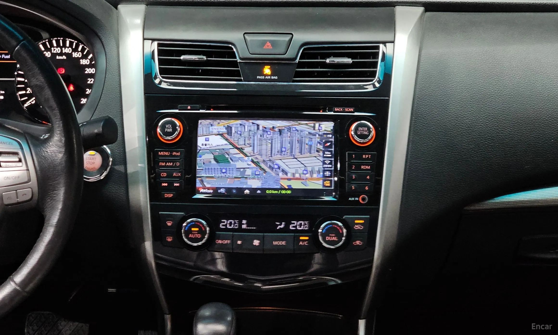 Nissan Altima превью 14