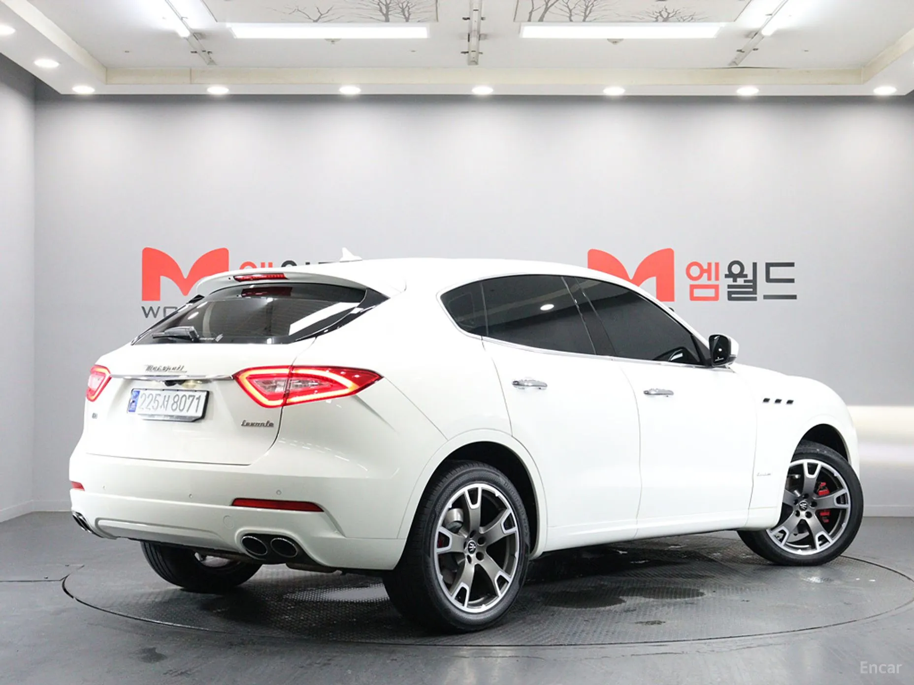 Maserati Levante превью 2