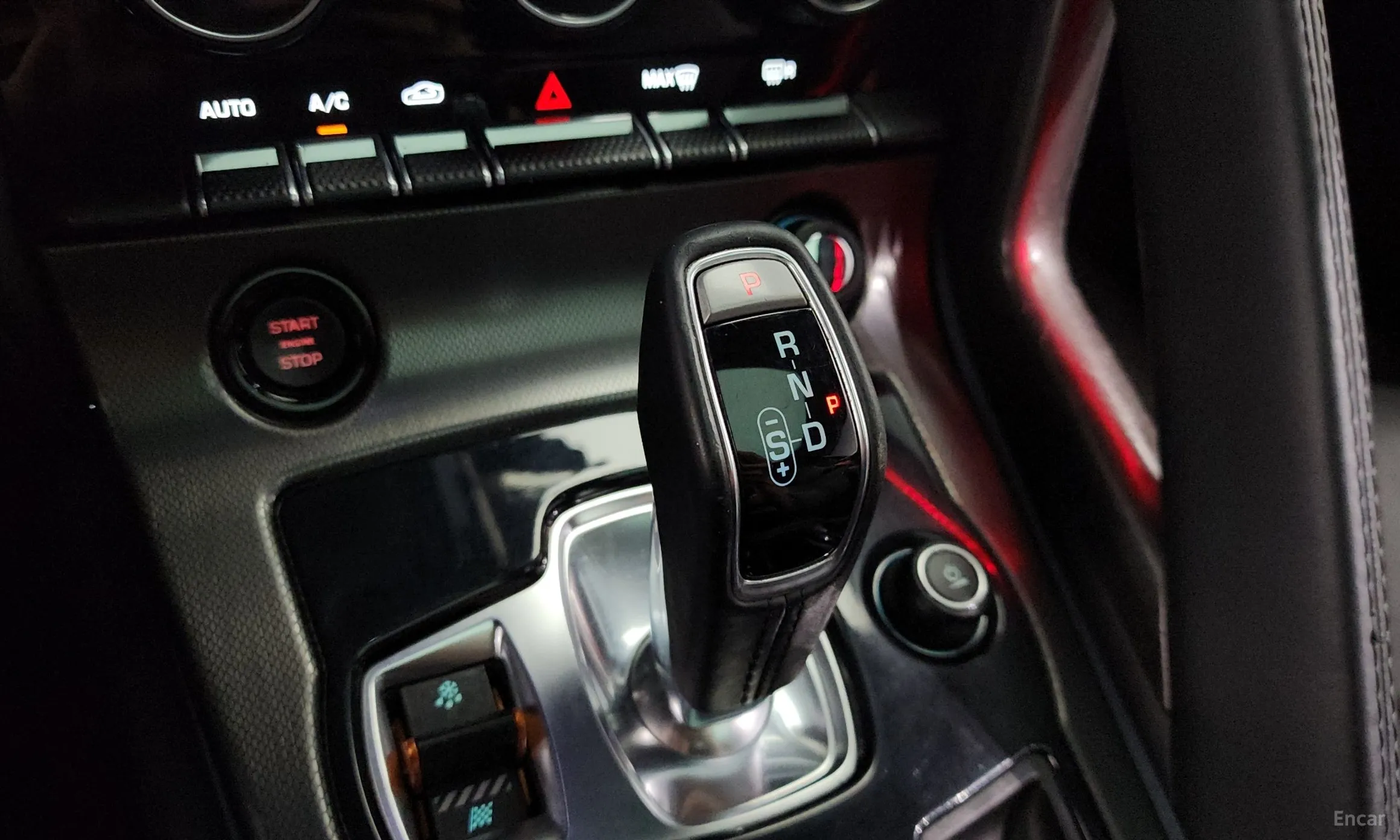 Jaguar F-TYPE превью 9