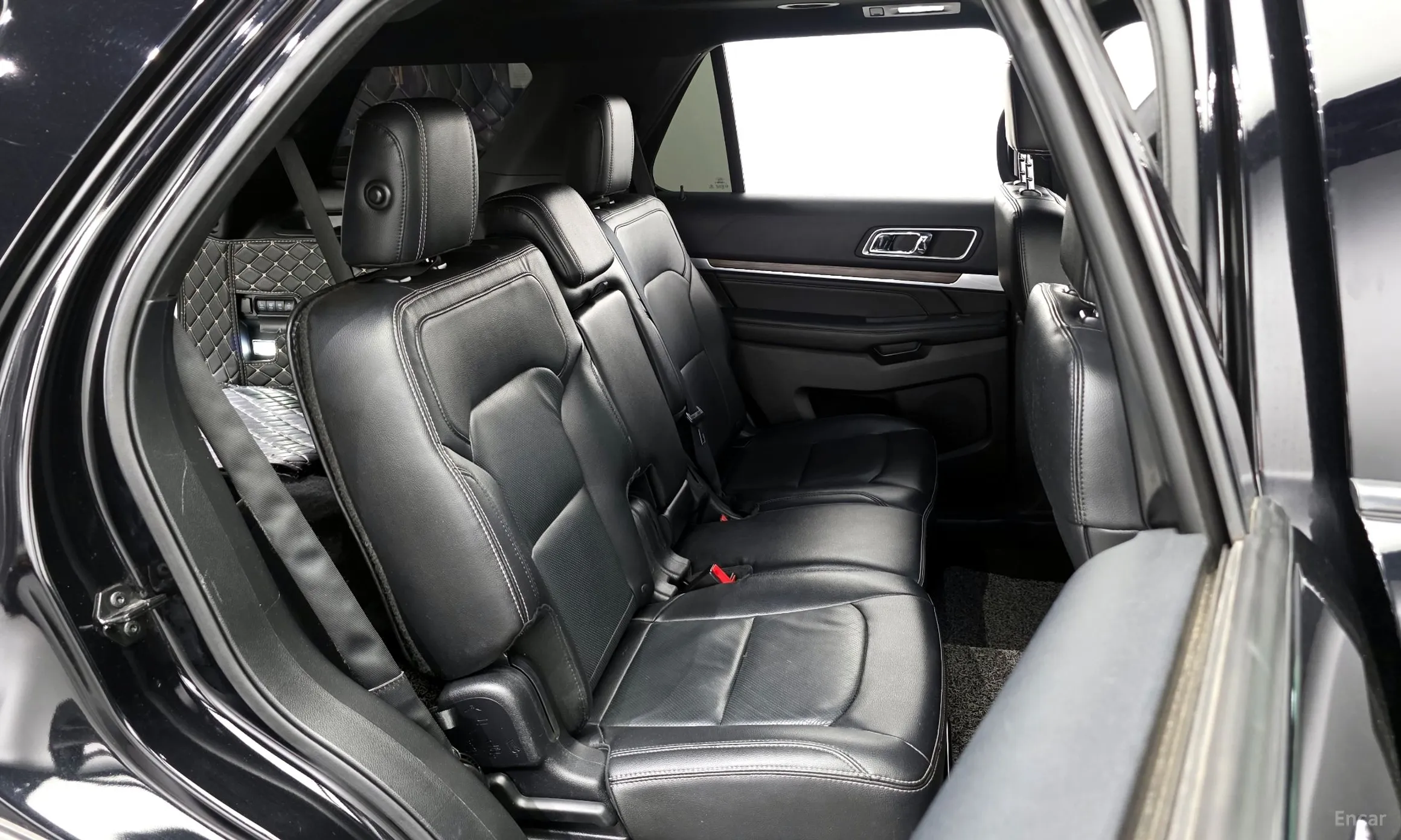 Ford Explorer превью 12