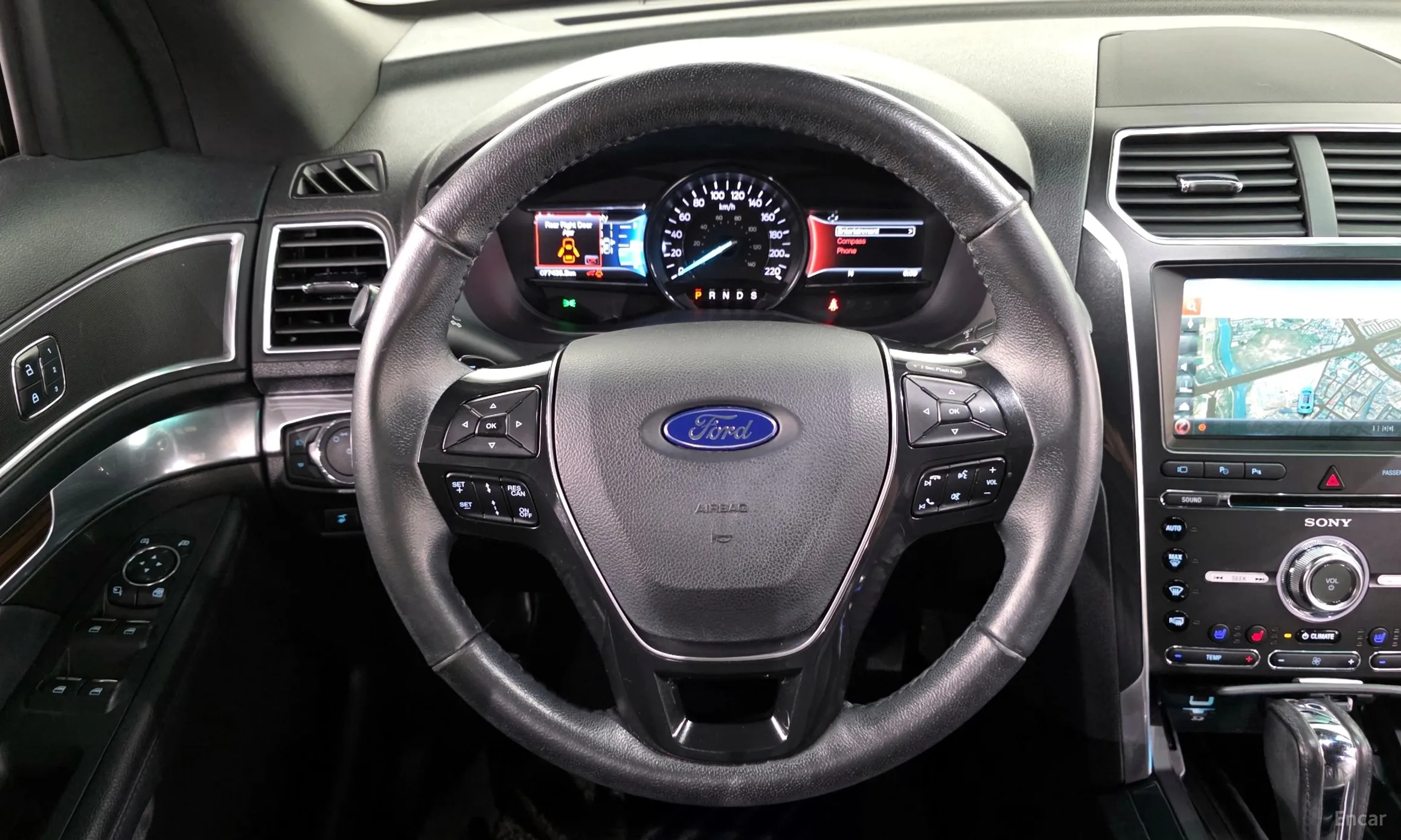 Ford Explorer превью 13