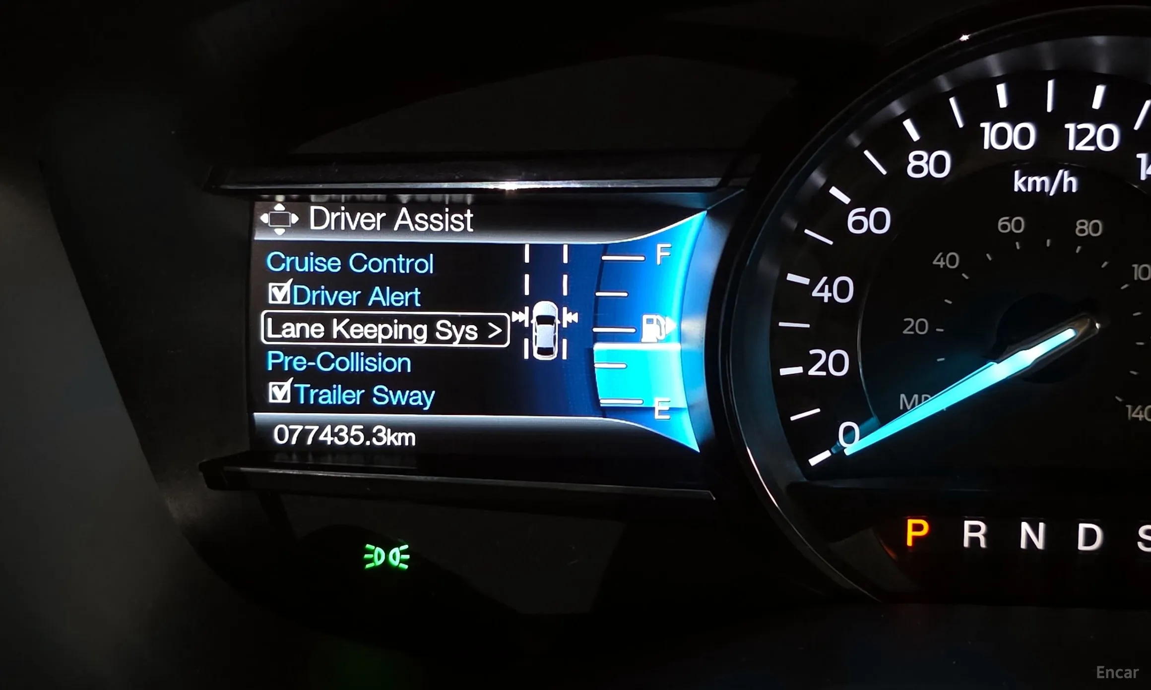 Ford Explorer превью 16