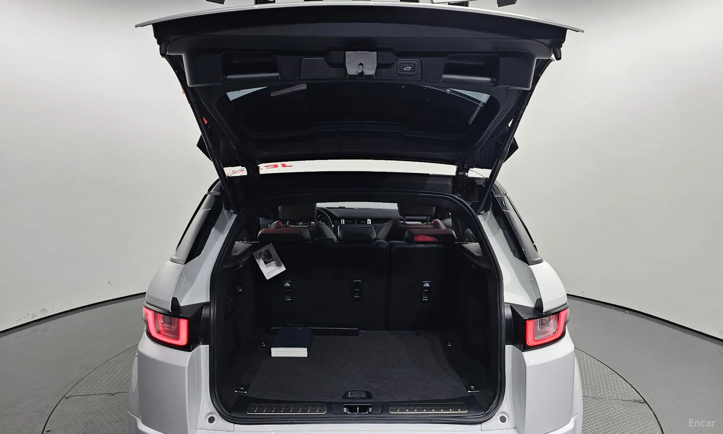 Land Rover Range Rover Evoque превью 20