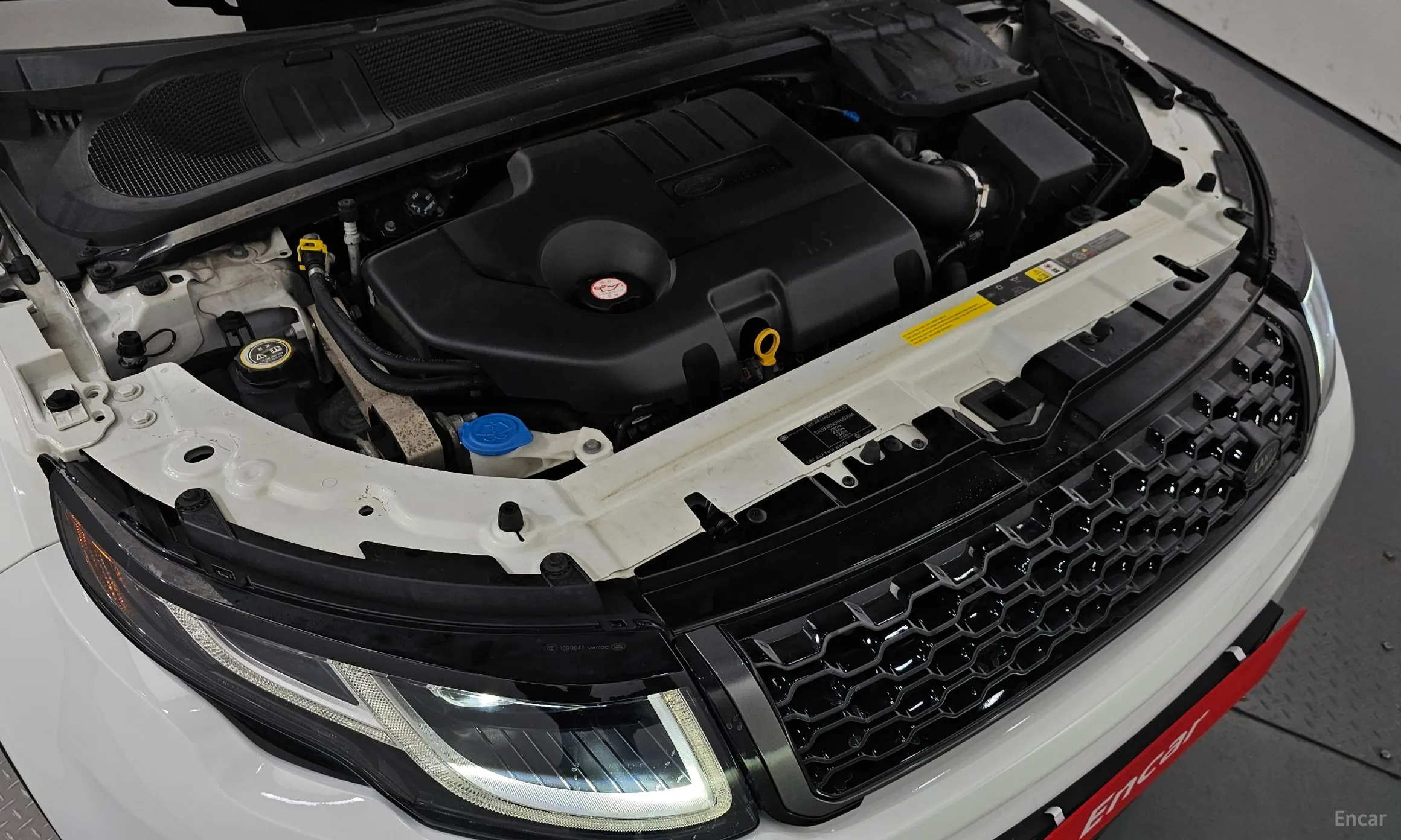 Land Rover Range Rover Evoque превью 6
