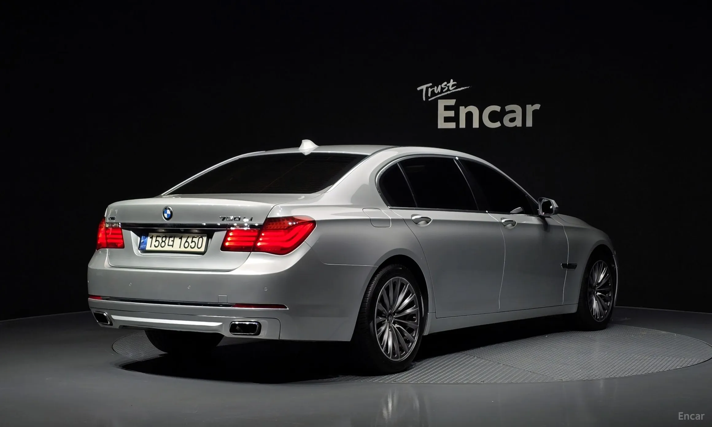 BMW 7 Series (F01)