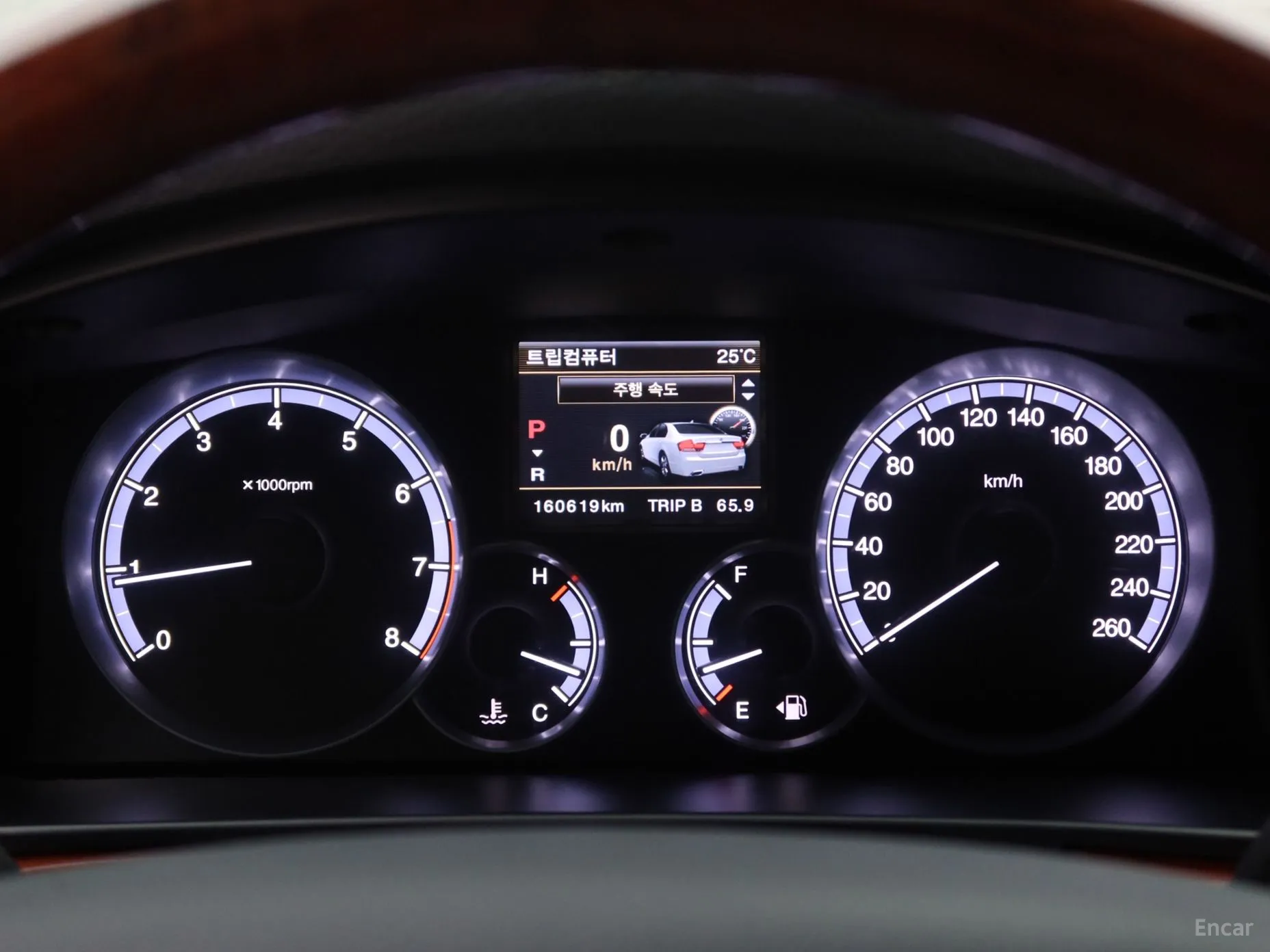 KG Mobility (SsangYong) Chairman W превью 5
