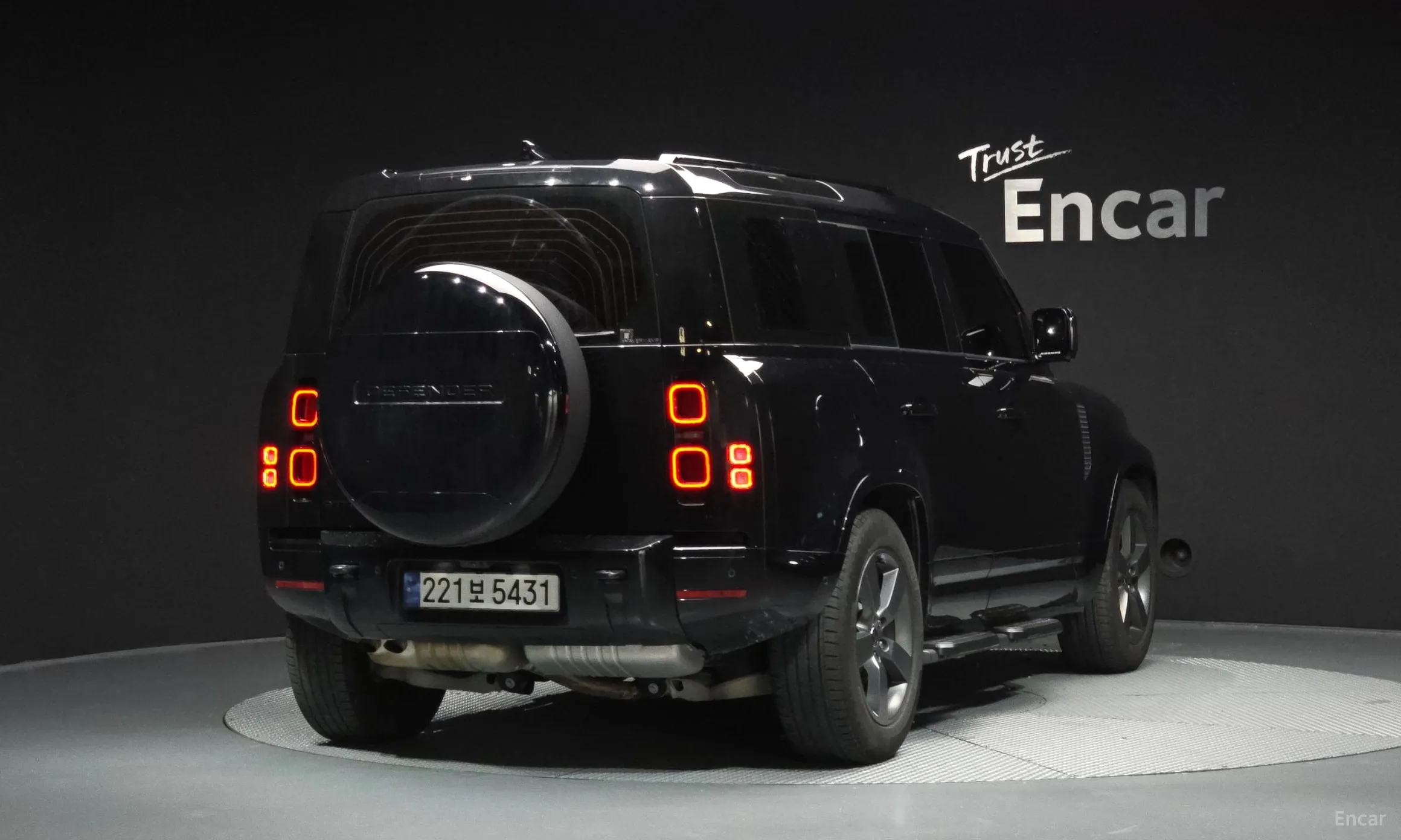 Land Rover Defender (L663)