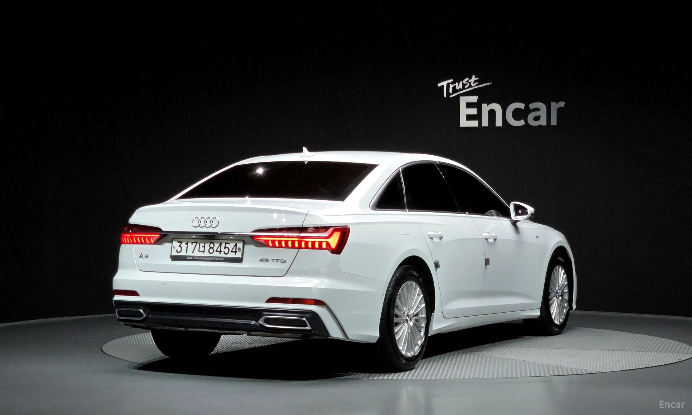 Audi A6 (C8) превью 2