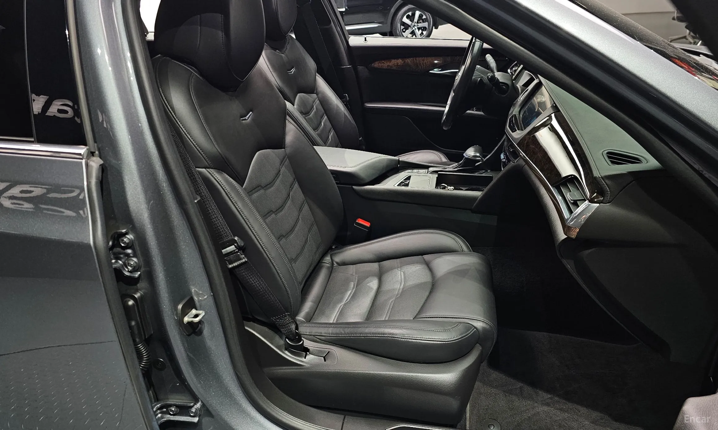 Cadillac CT6 превью 10