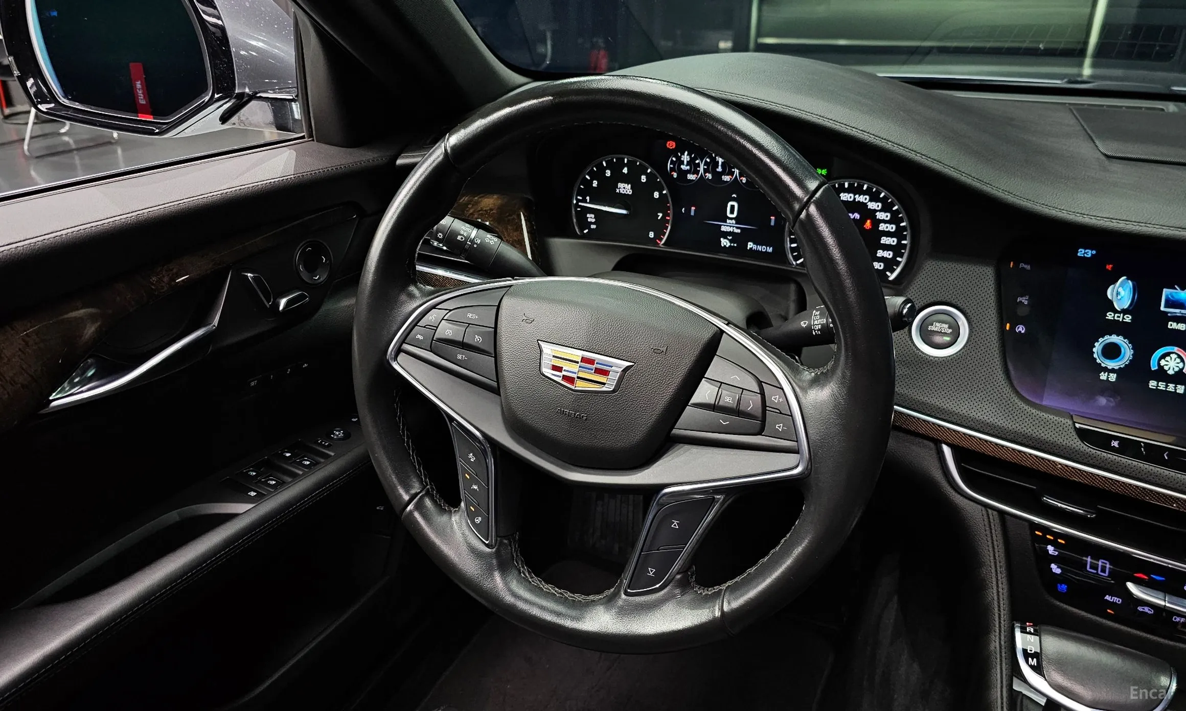 Cadillac CT6 превью 13