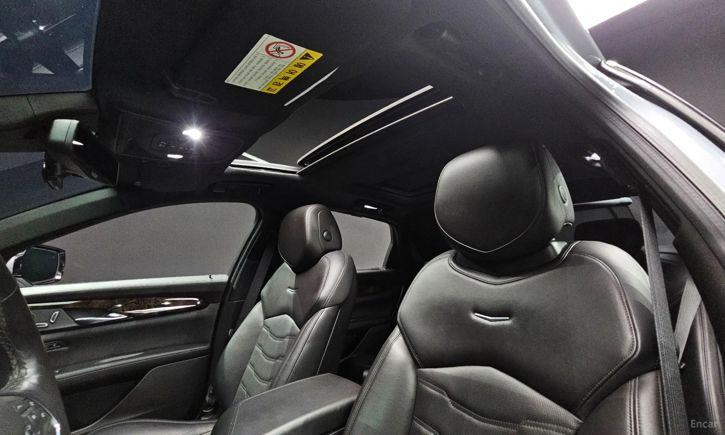 Cadillac CT6 превью 16