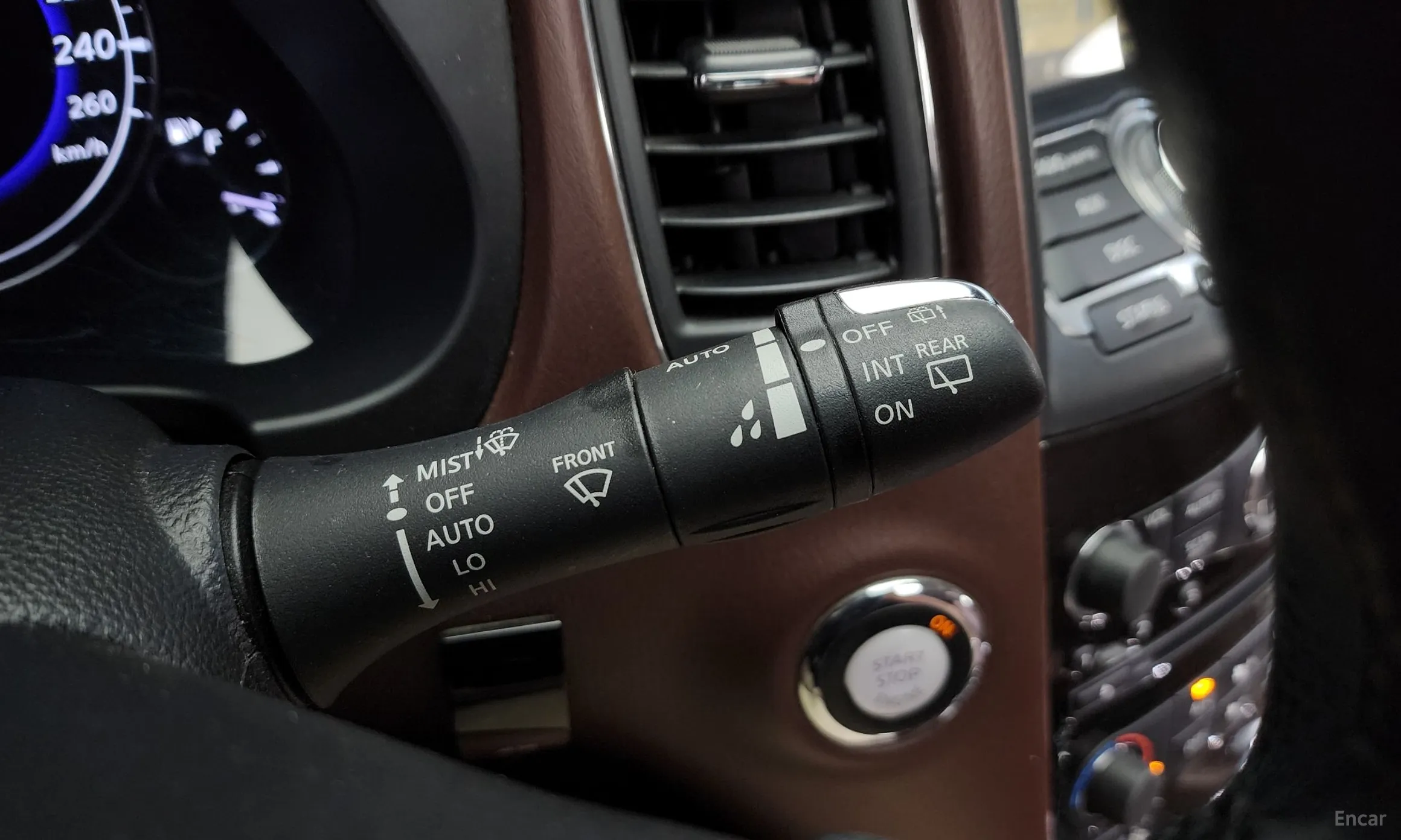 Infiniti QX50 превью 16