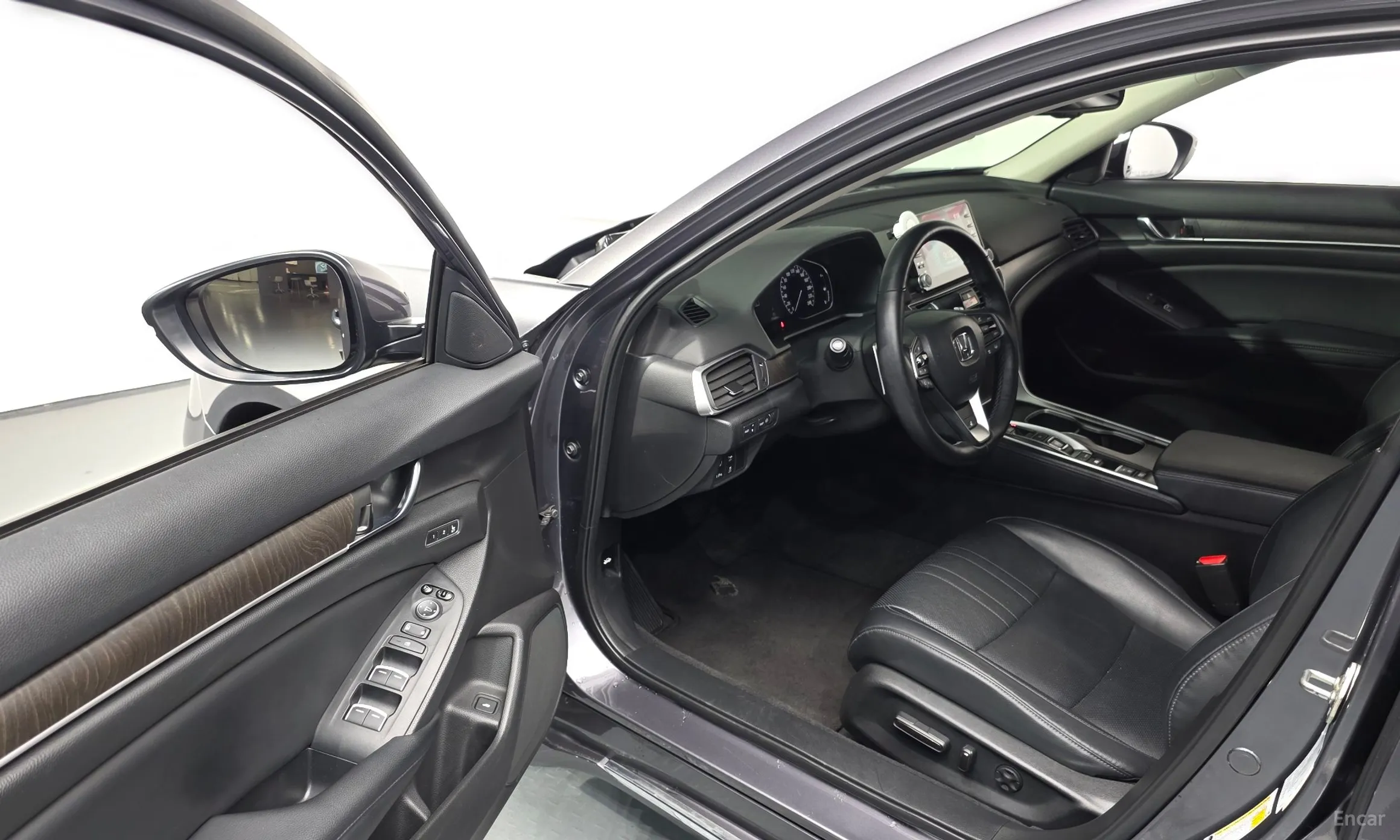 Honda Accord 10th Generation превью 11