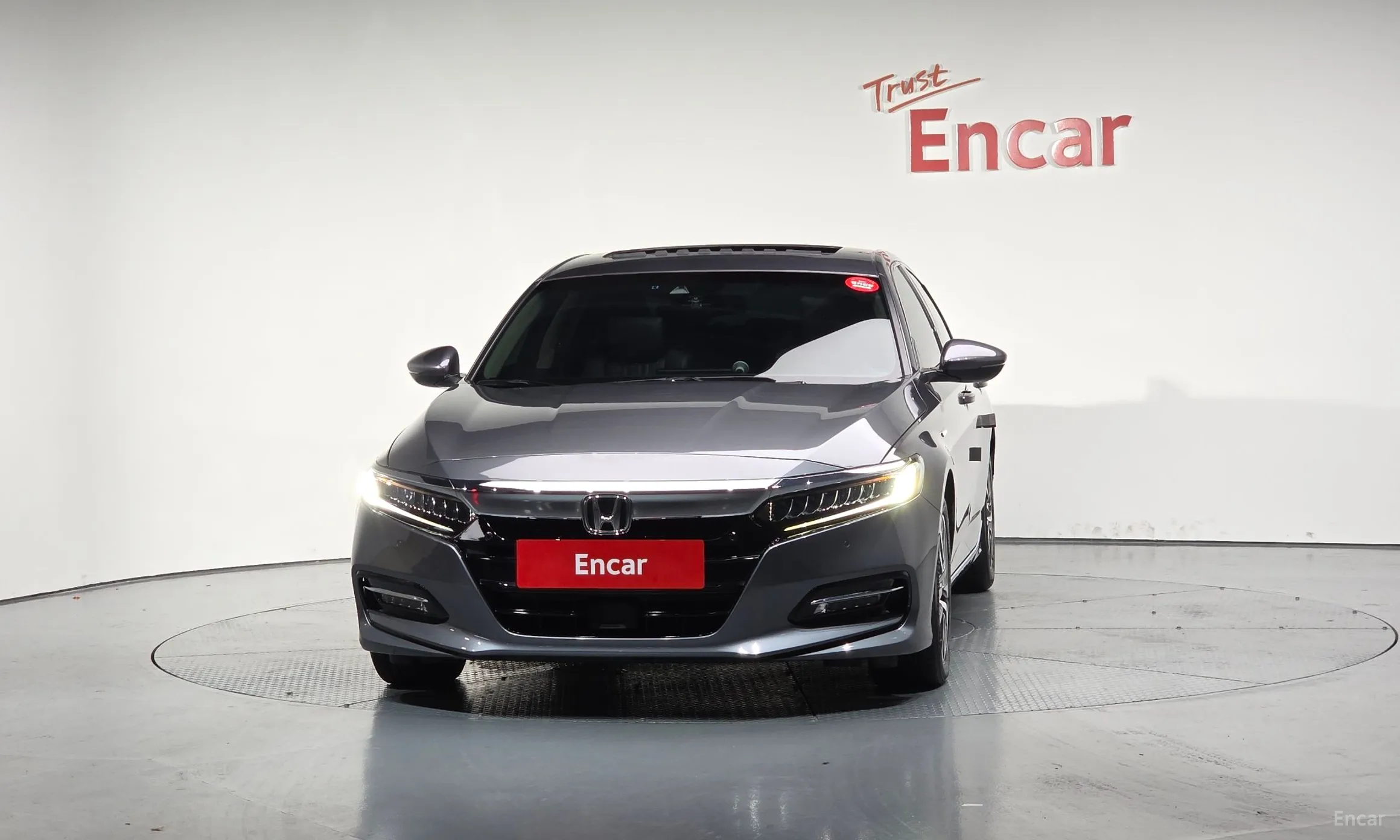 Honda Accord 10th Generation превью 3