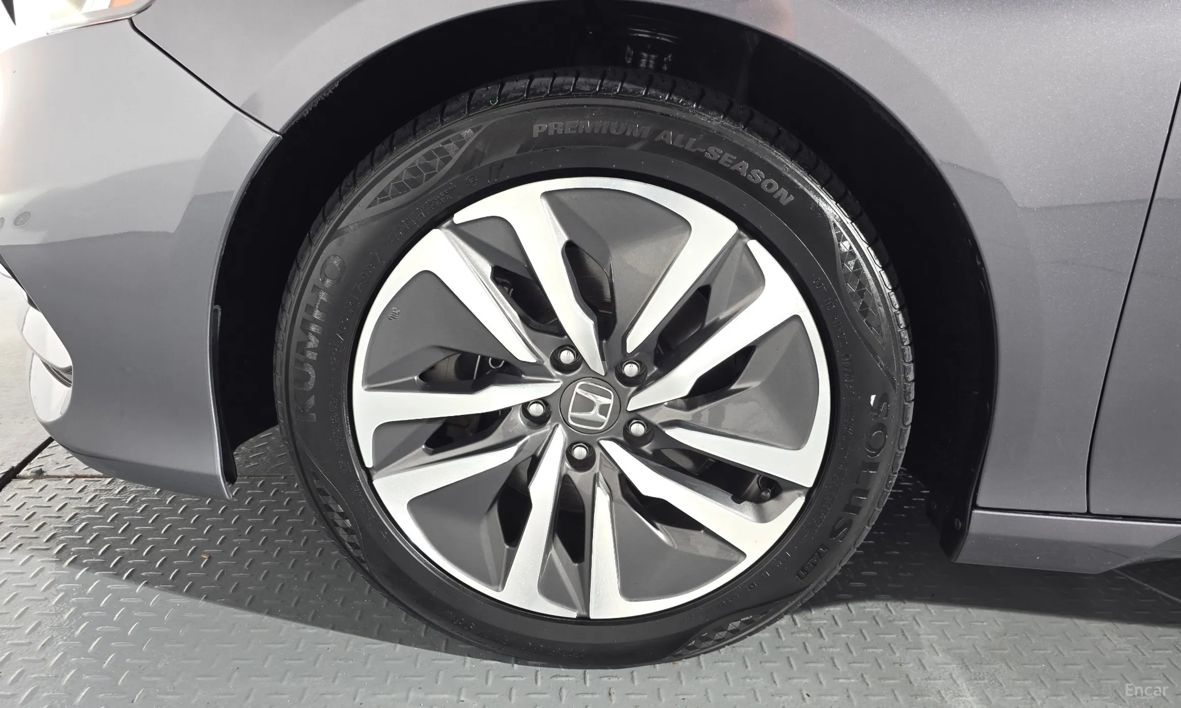 Honda Accord 10th Generation превью 5