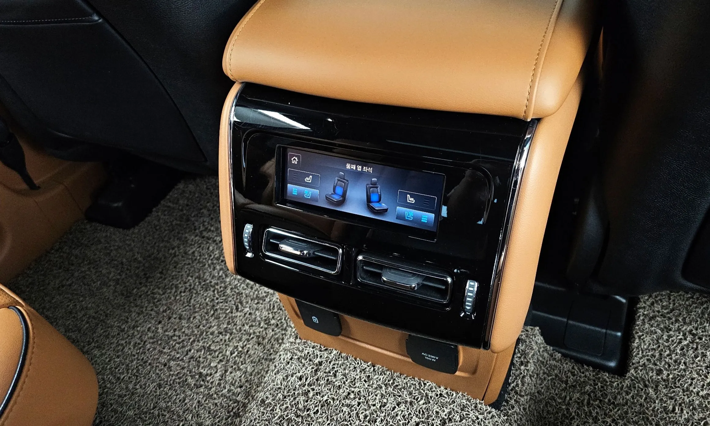 Lincoln Aviator 2nd Generation превью 20
