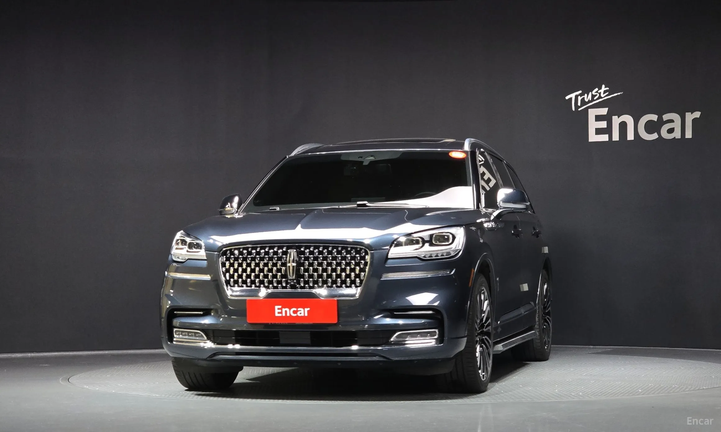 Lincoln Aviator 2nd Generation превью 3