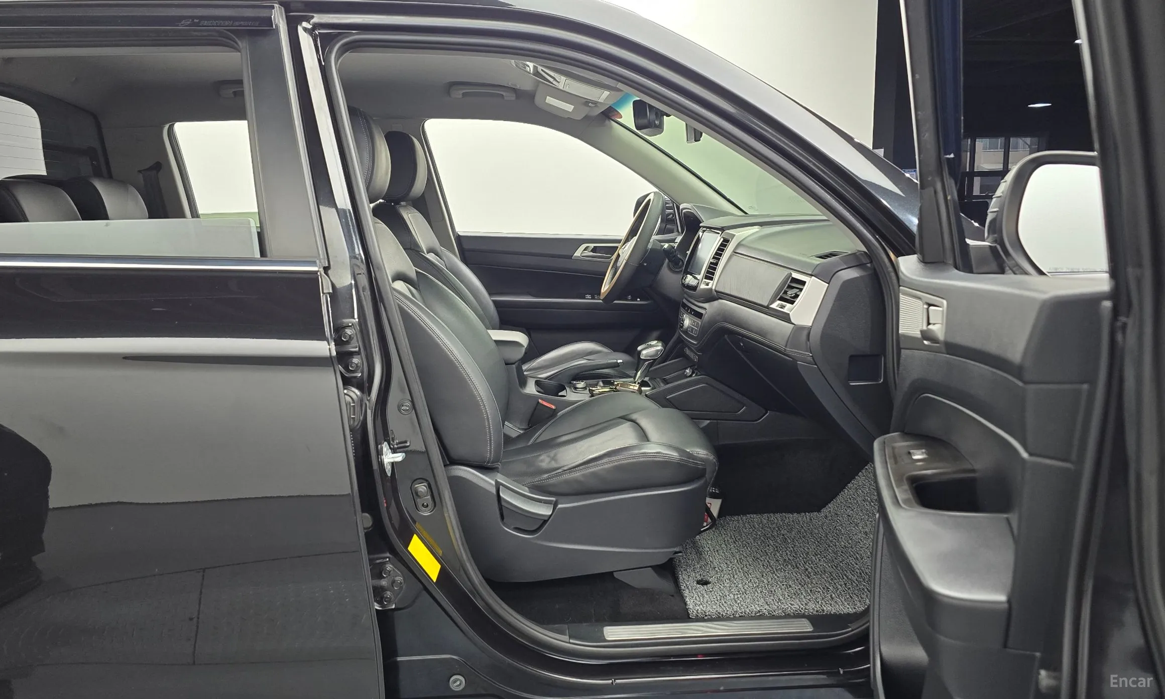 KG Mobility (SsangYong) Rexton Sports превью 10