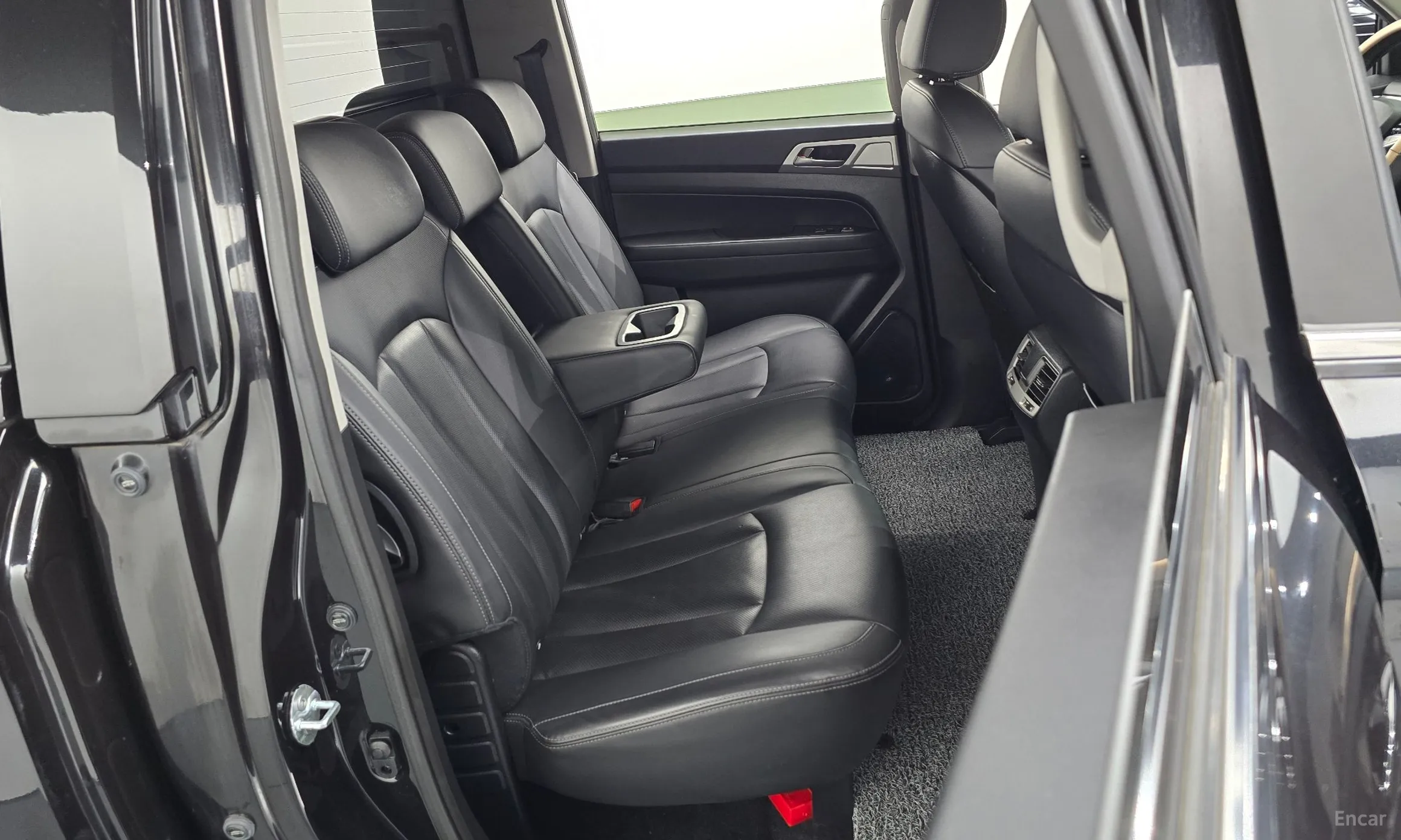 KG Mobility (SsangYong) Rexton Sports превью 12