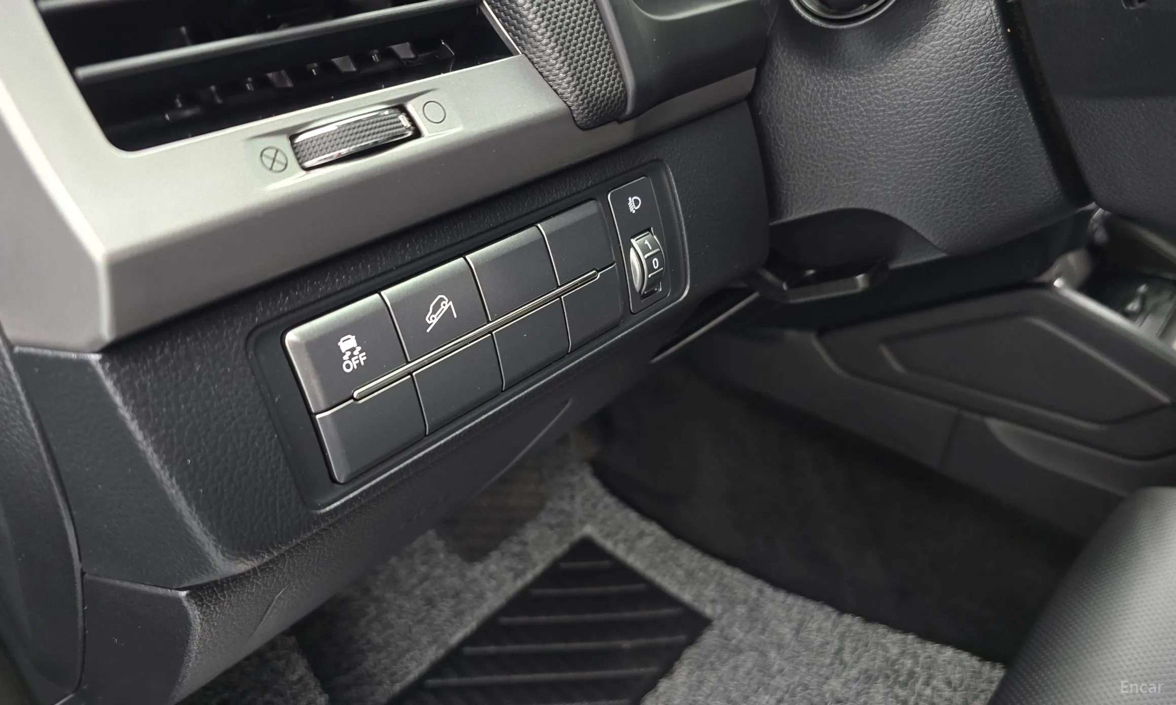 KG Mobility (SsangYong) Rexton Sports превью 16