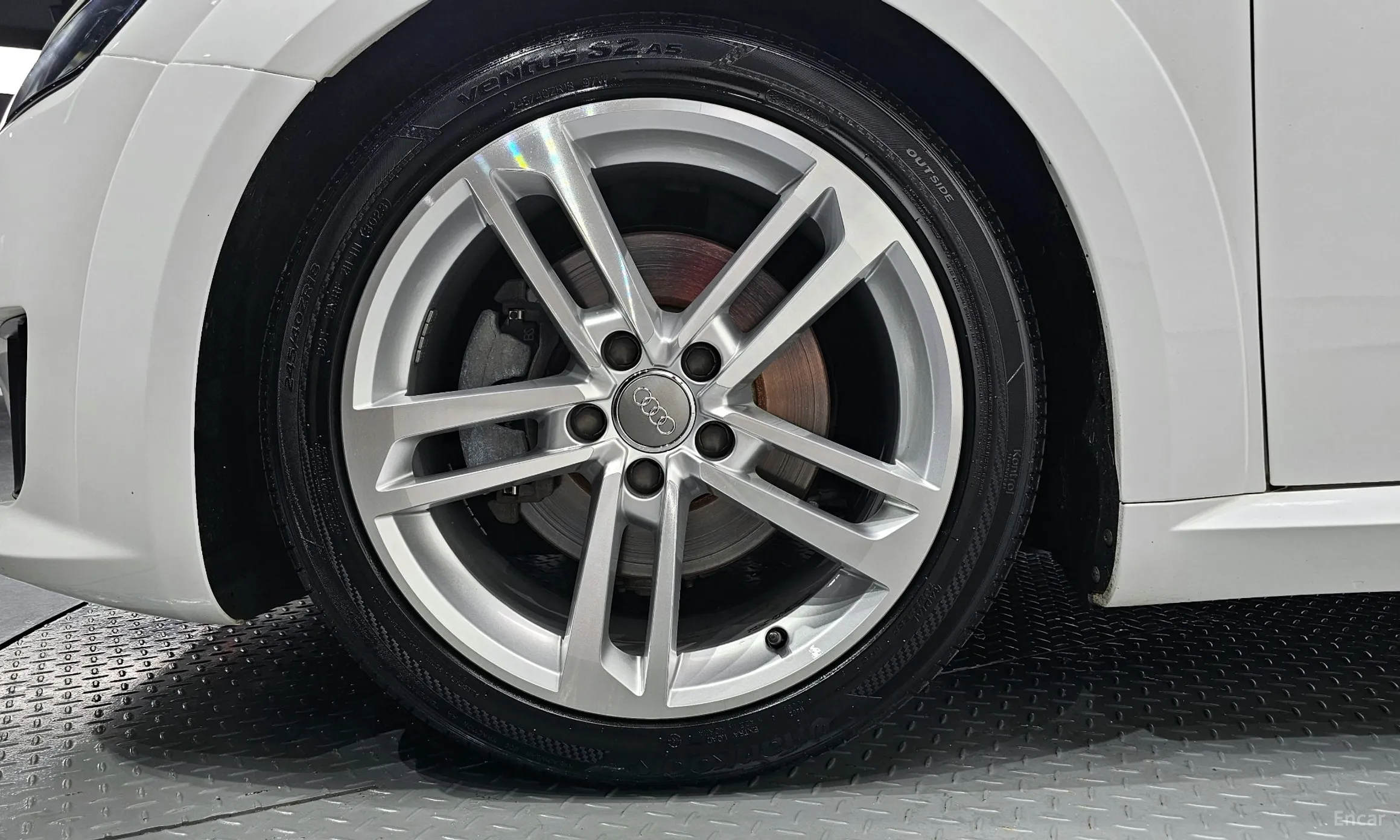 Audi TT (8S) превью 5