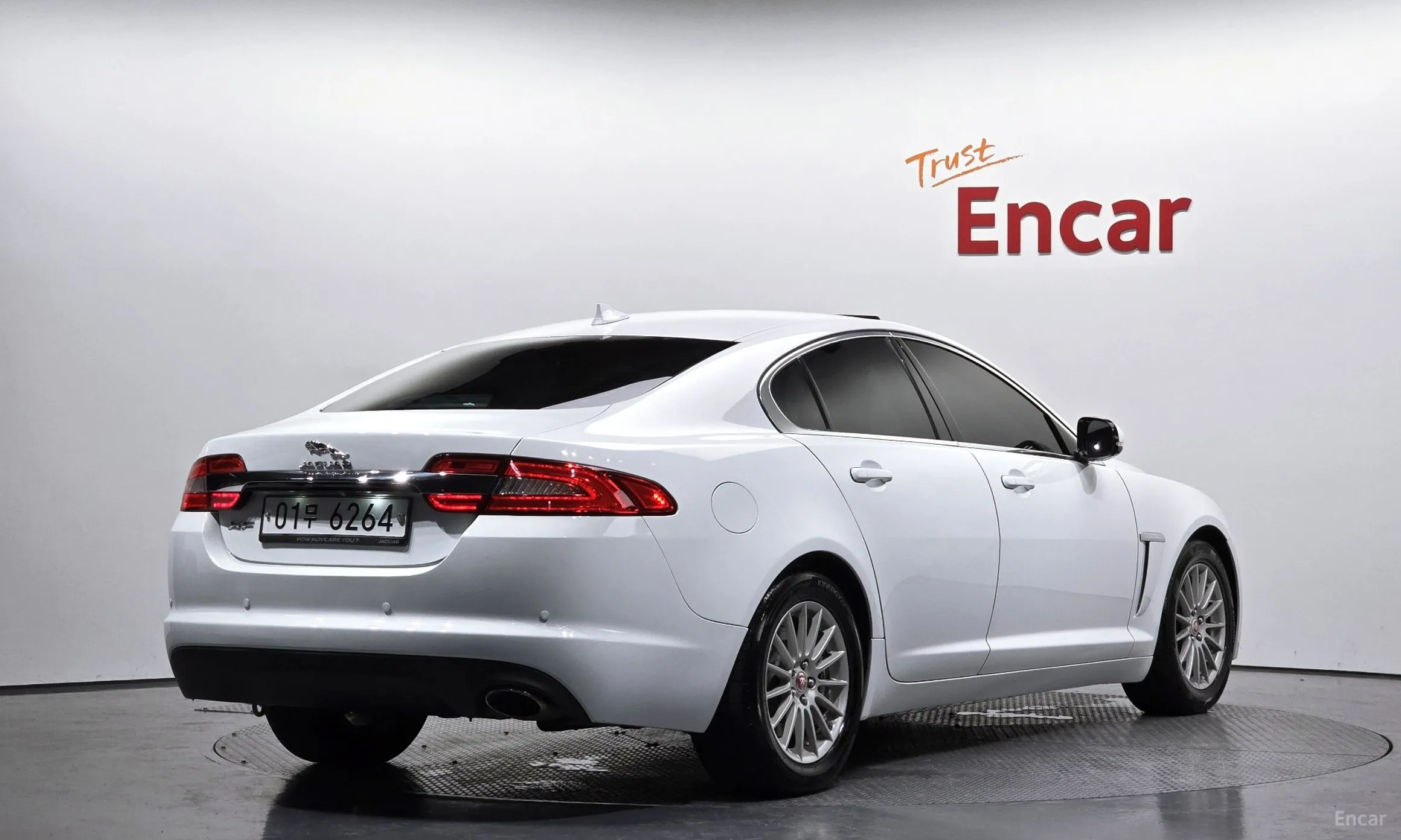 Jaguar New XF