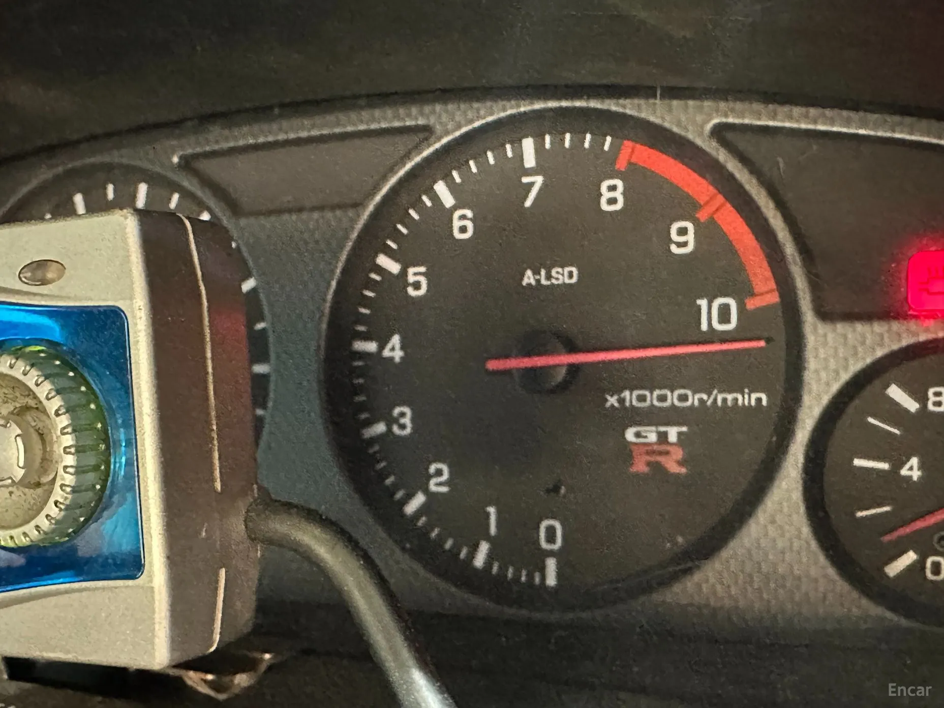 Nissan Skyline превью 4