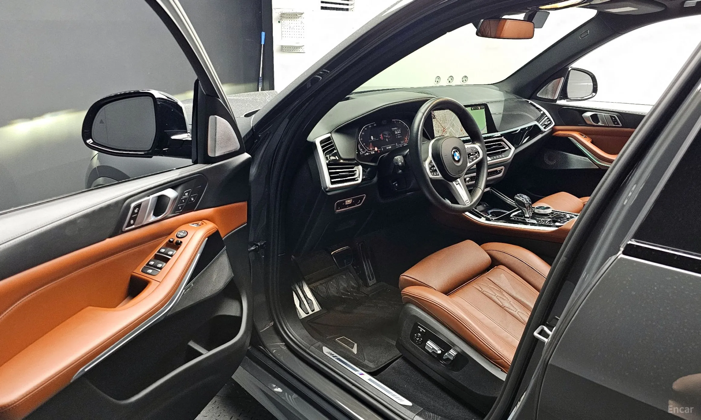 BMW X5 (G05) превью 10