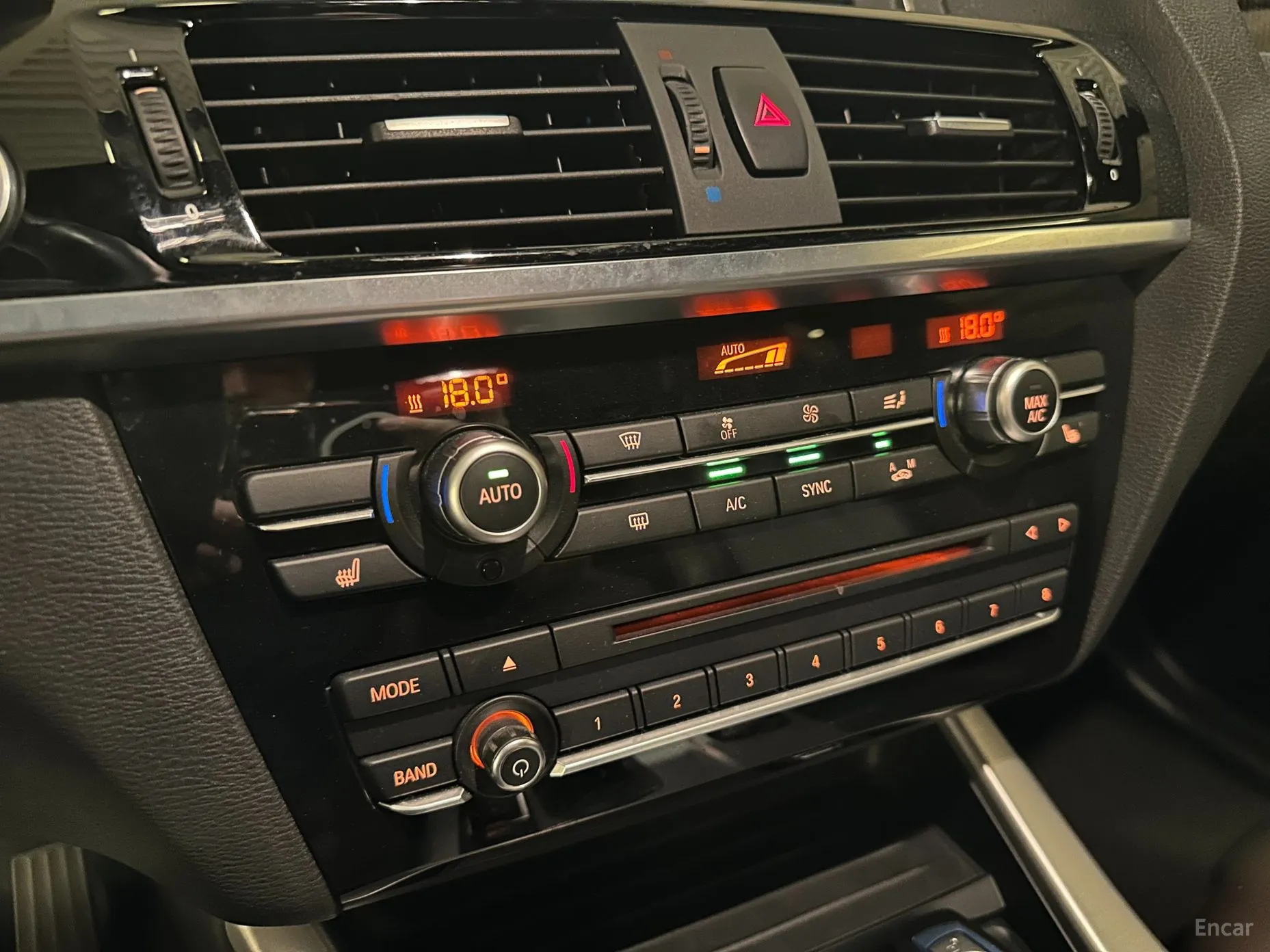 BMW X4 (F26) превью 12