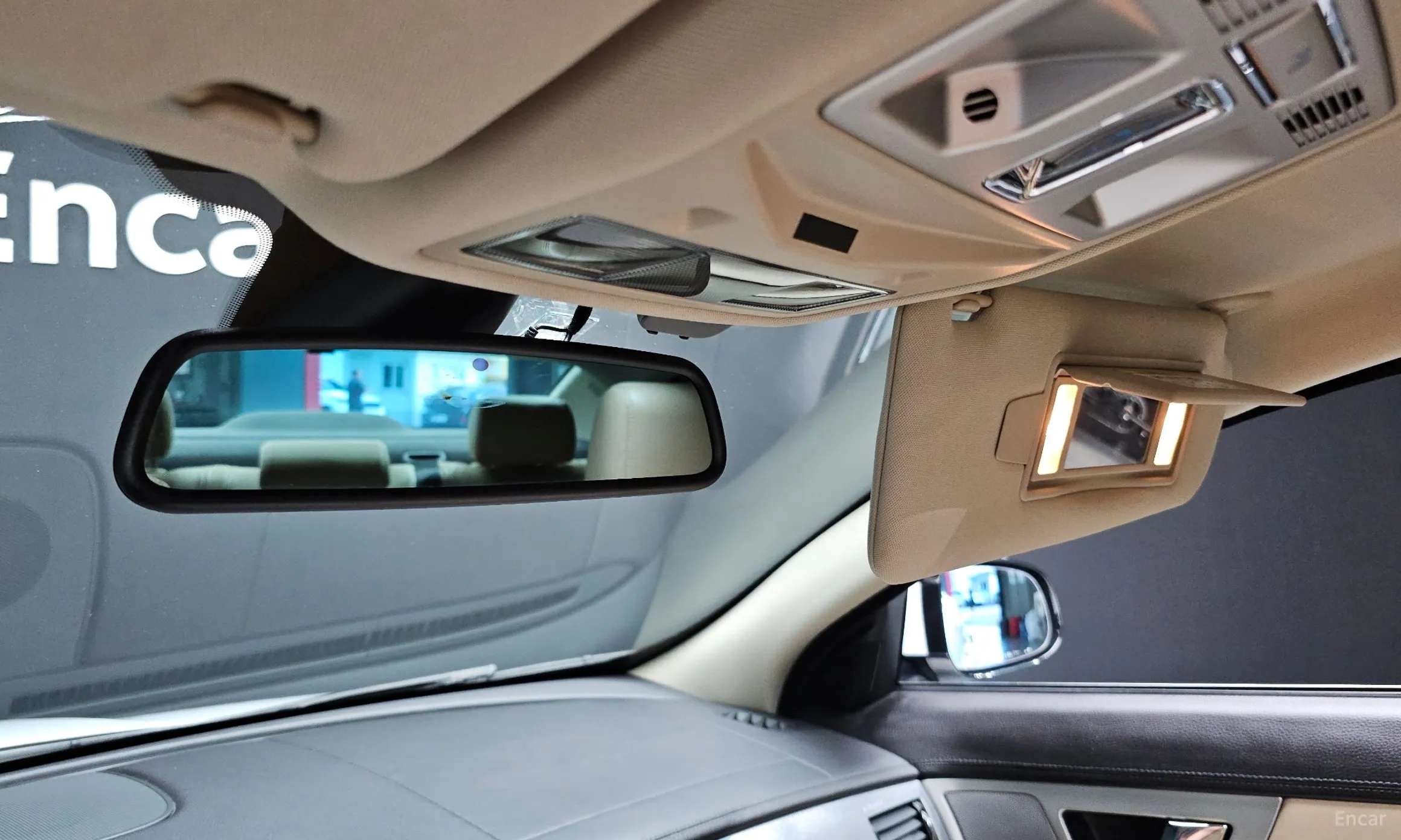 Jaguar New XF превью 16