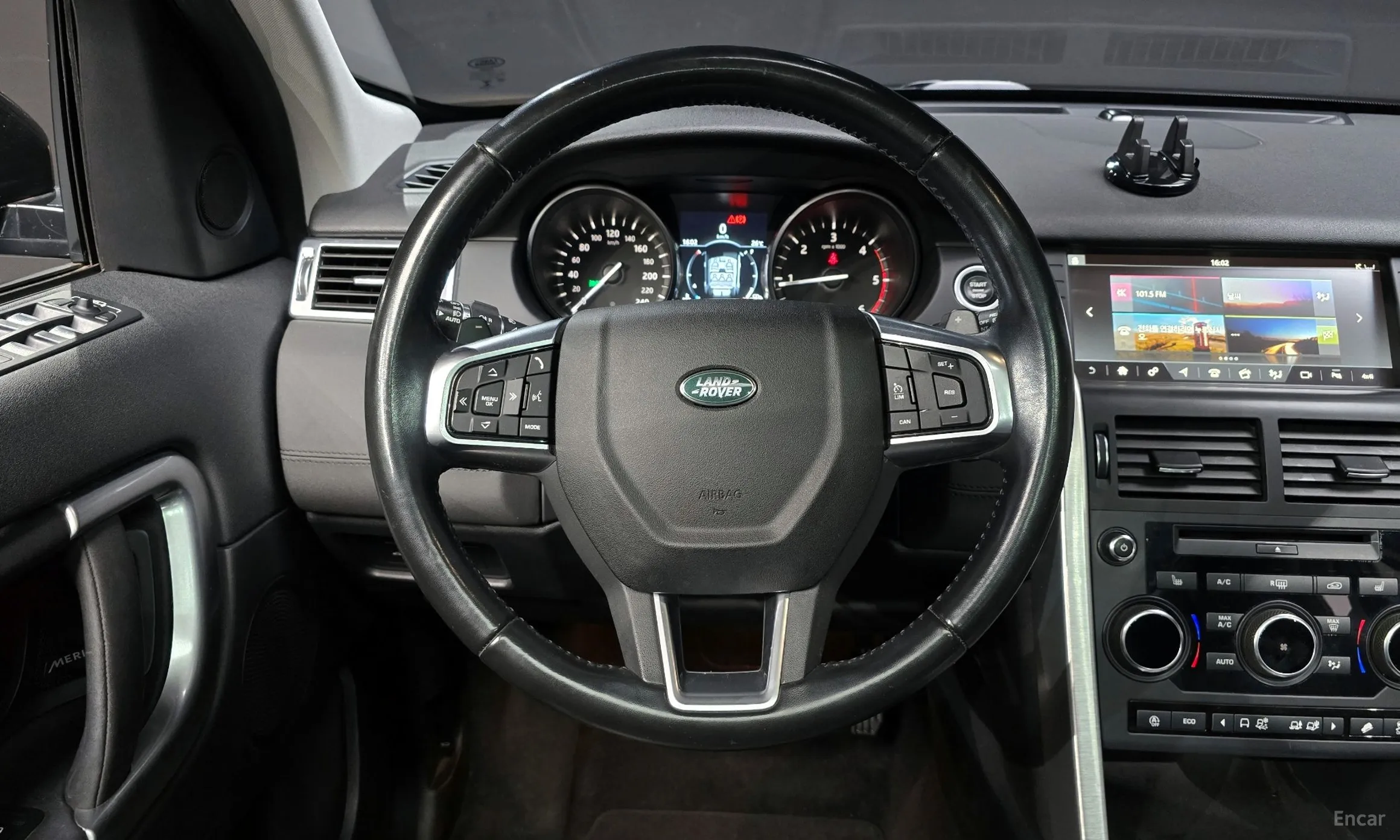 Land Rover Discovery Sports превью 14