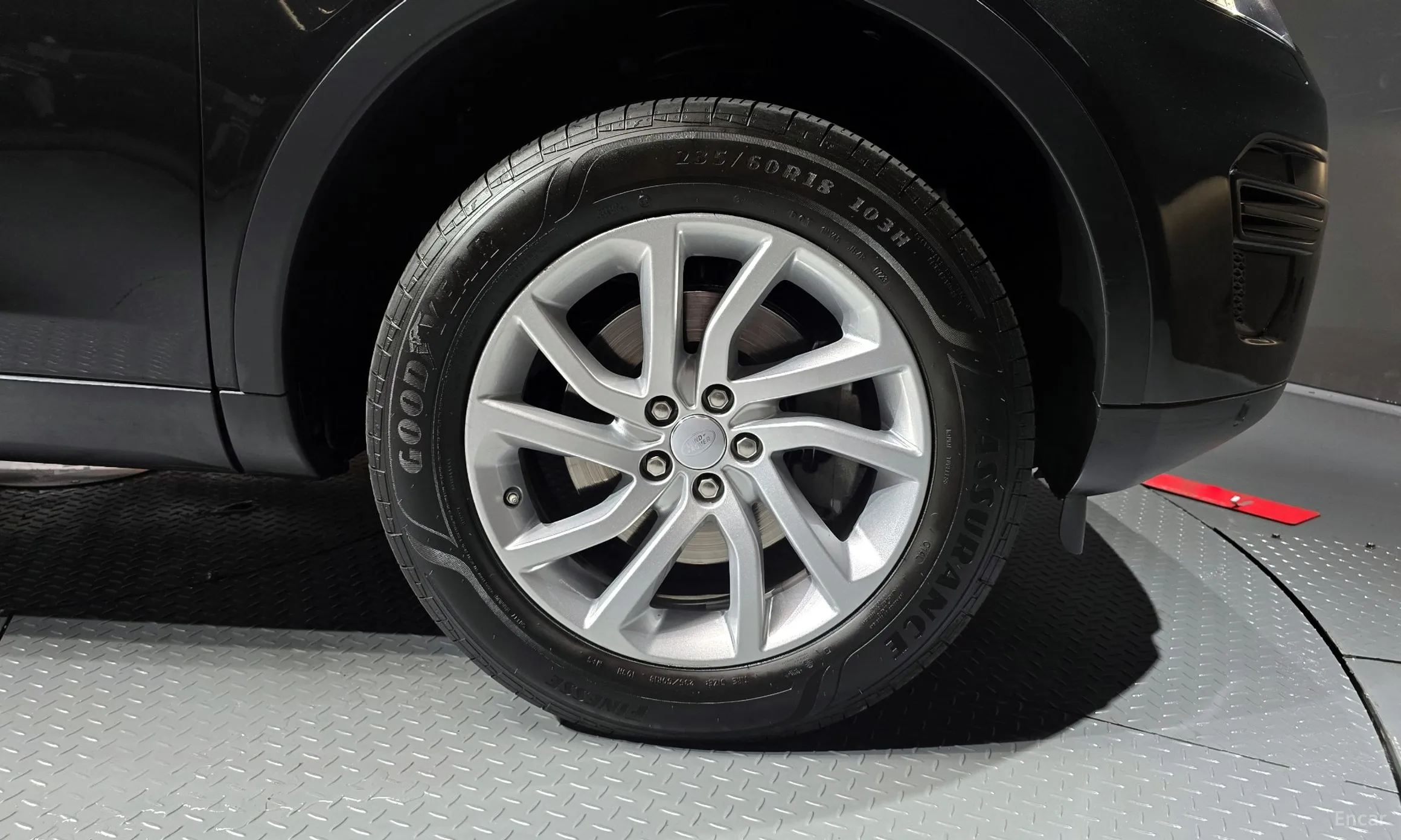 Land Rover Discovery Sports превью 5
