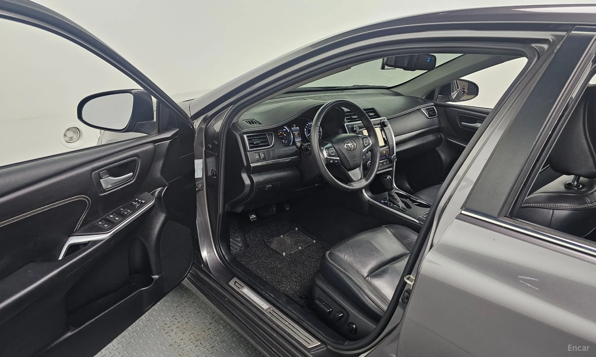 Toyota New Camry превью 10