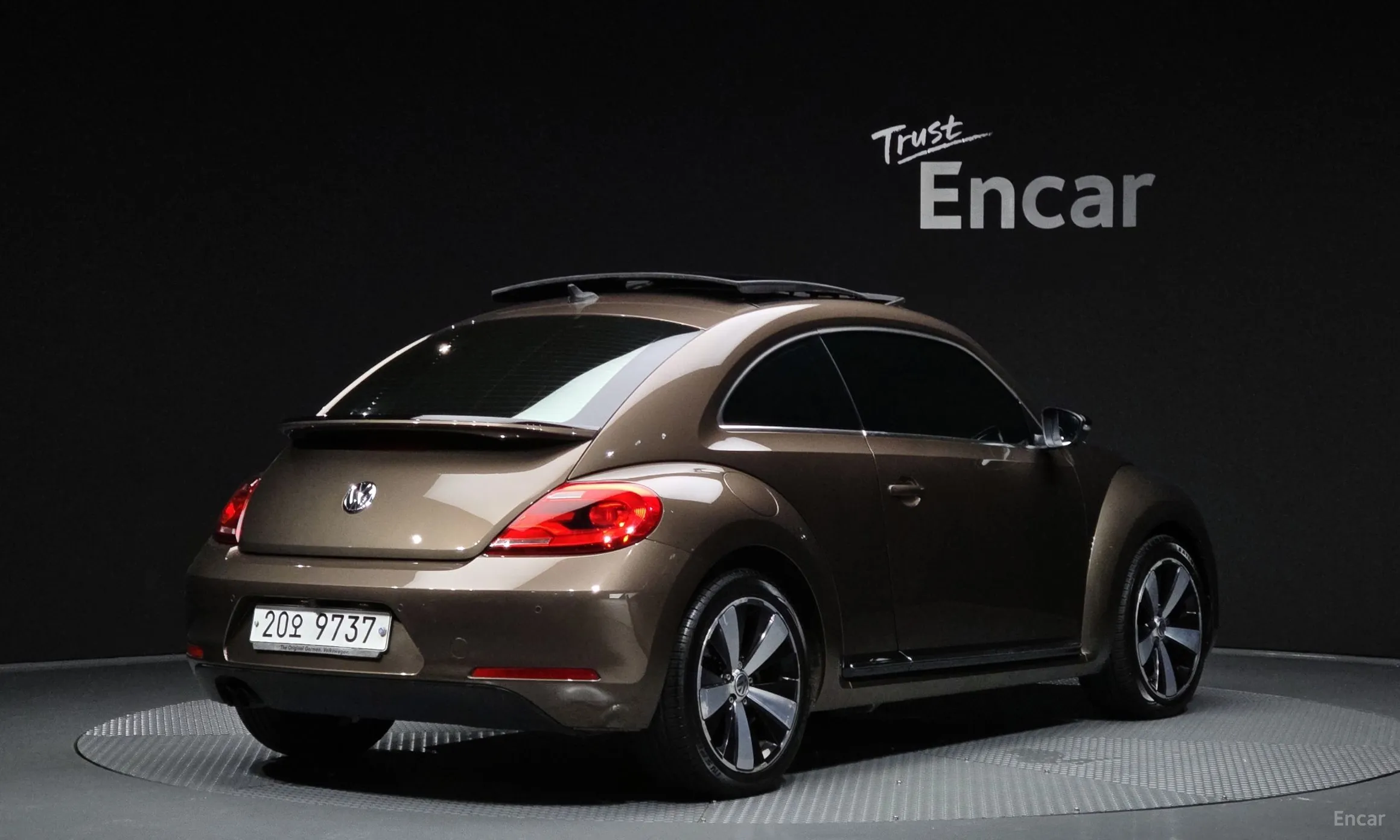 Volkswagen The Beetle превью 2