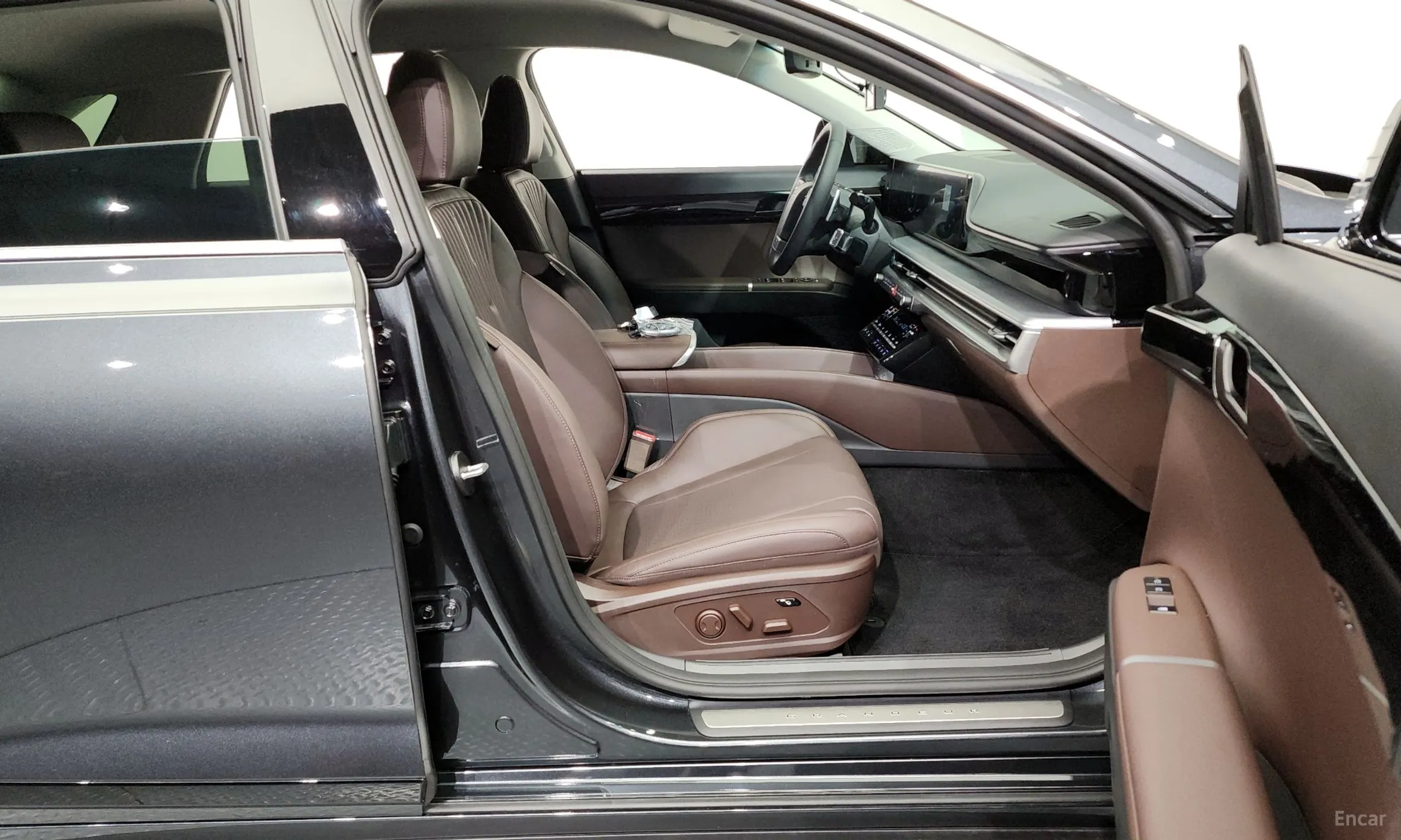 Hyundai Grandeur (GN7) превью 11