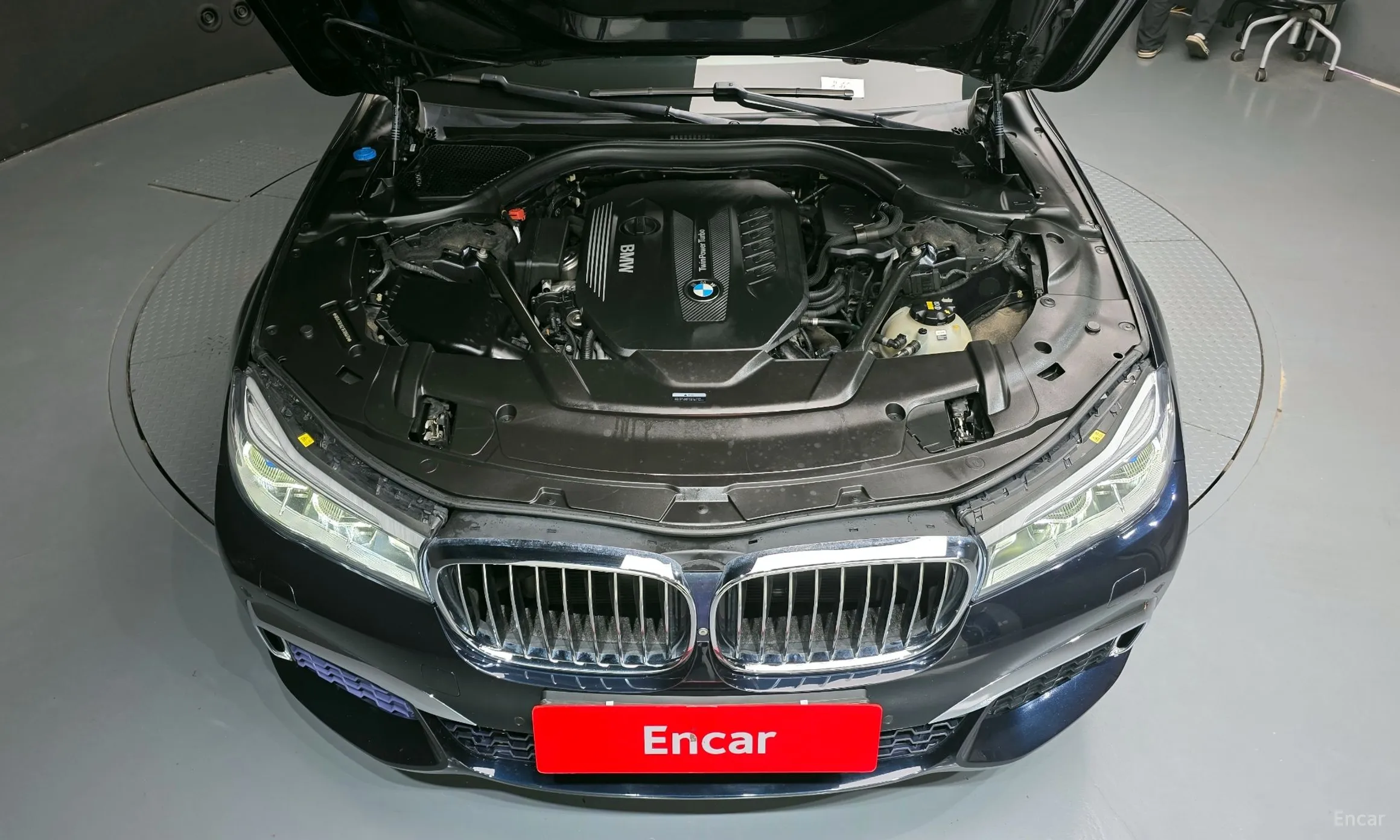BMW 7 Series (G11) превью 6