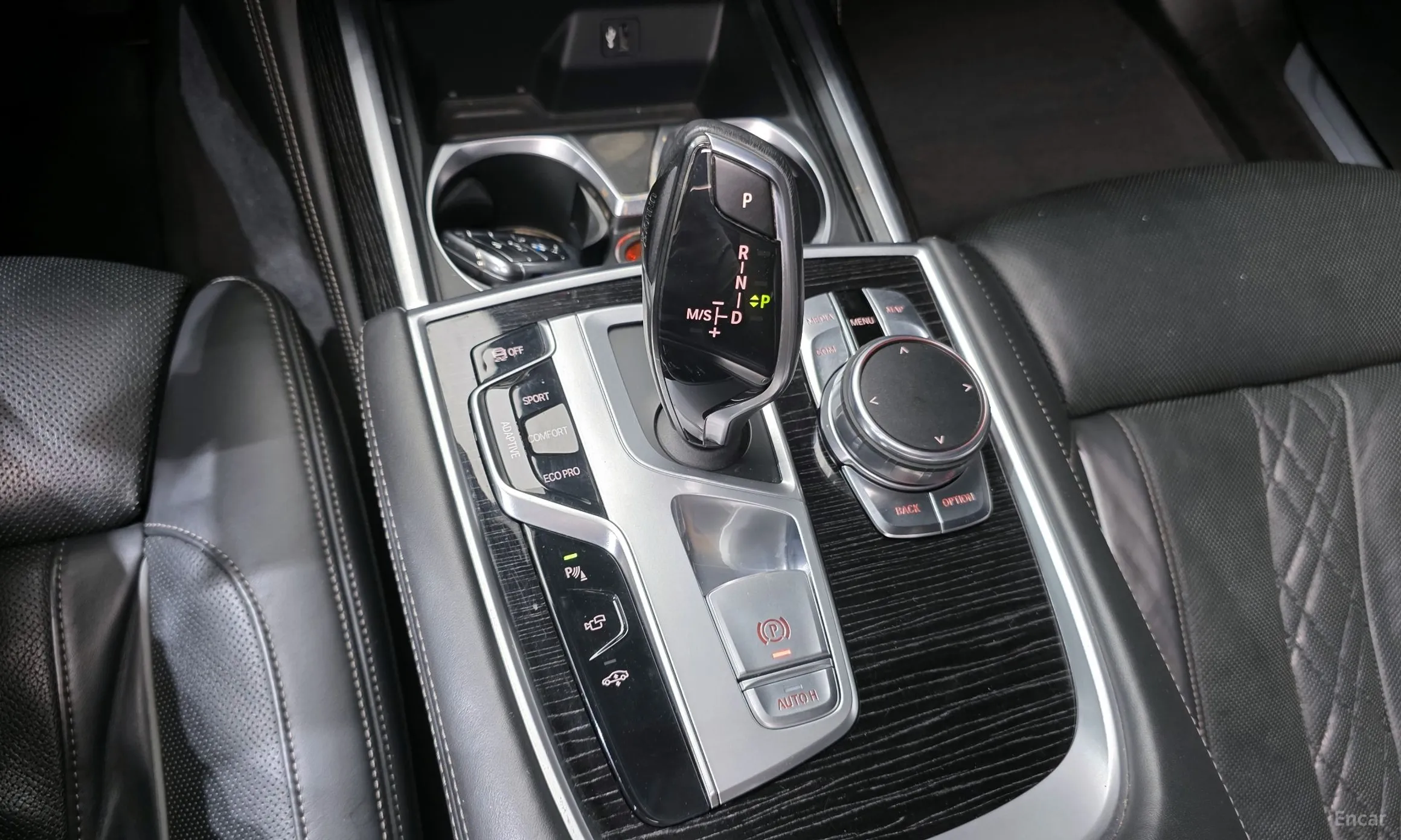 BMW 7 Series (G11) превью 9