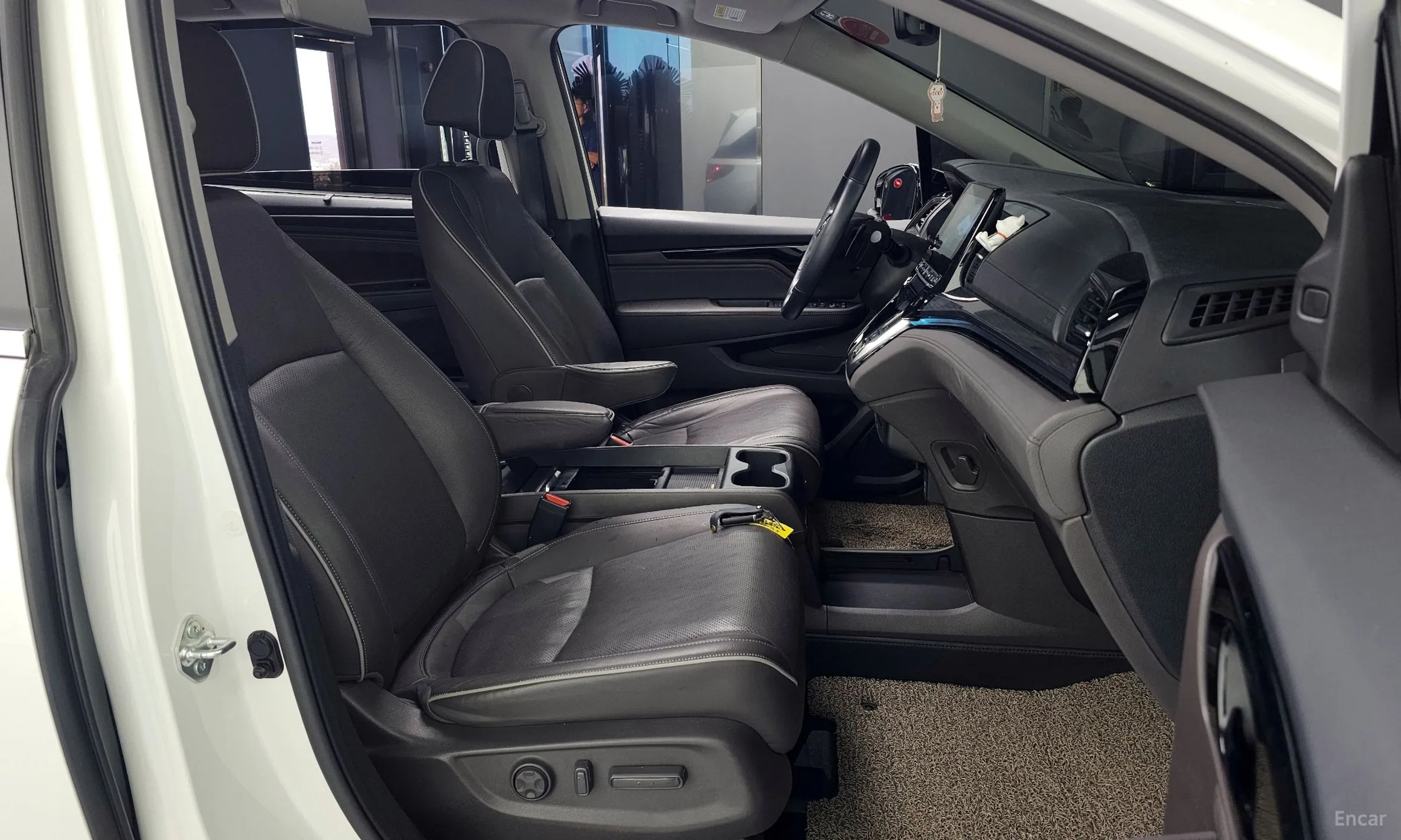 Honda Odyssey превью 10