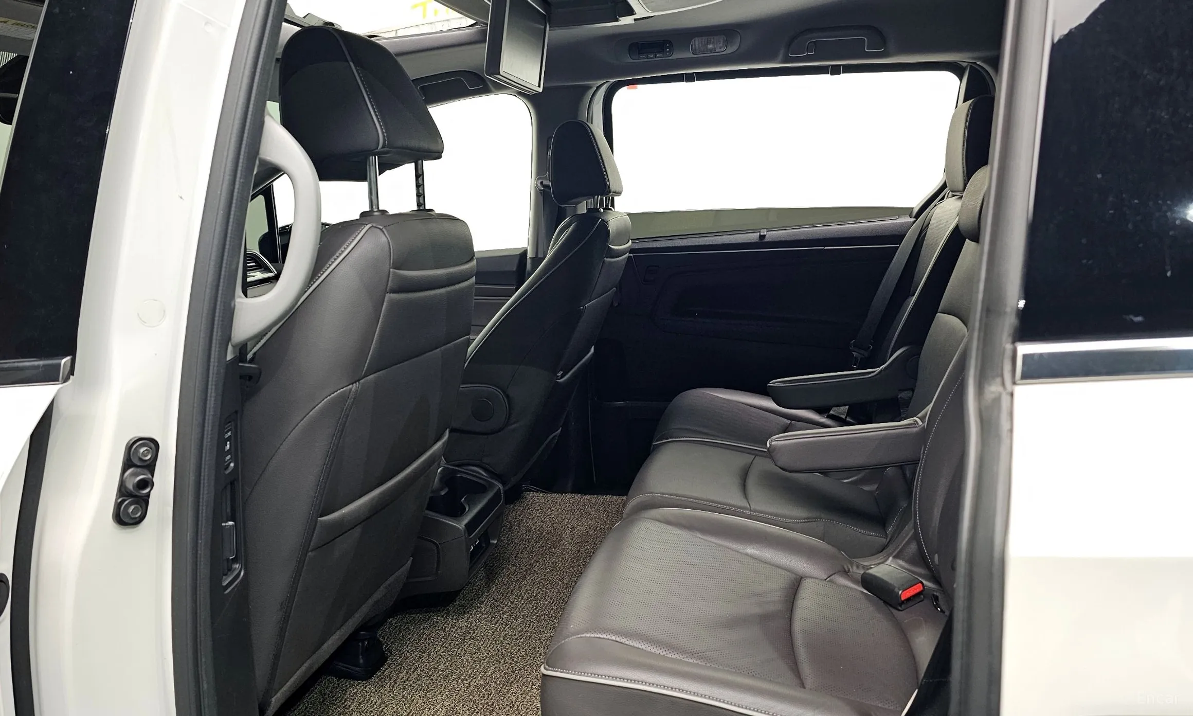 Honda Odyssey превью 12