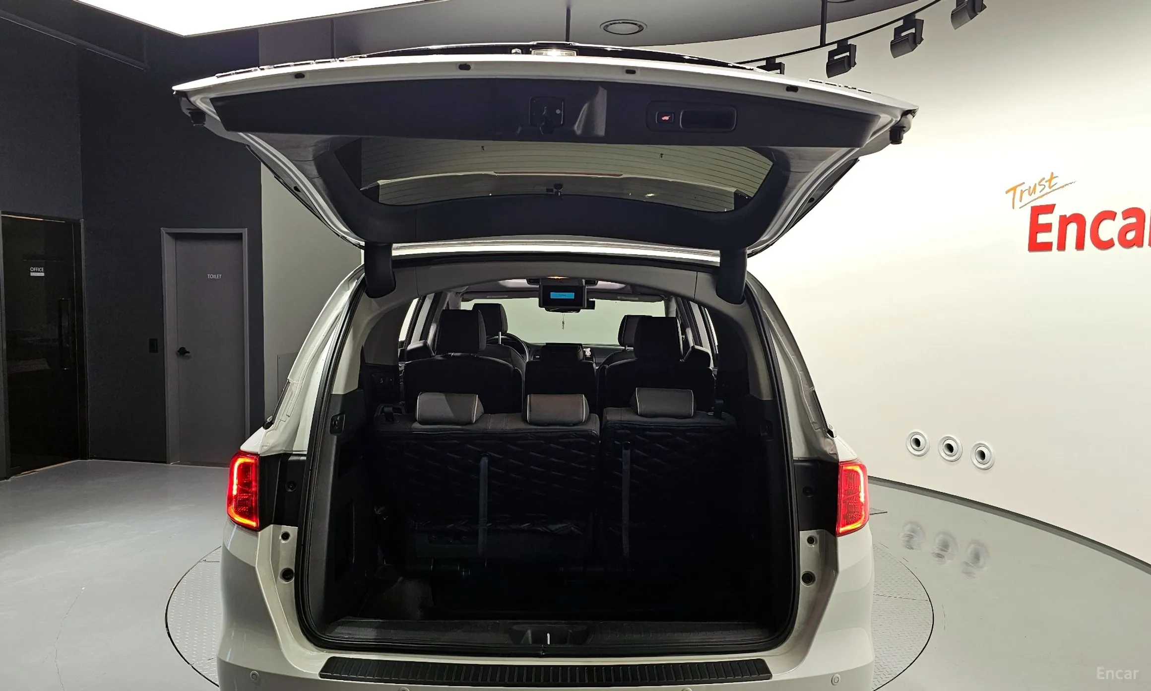 Honda Odyssey превью 20