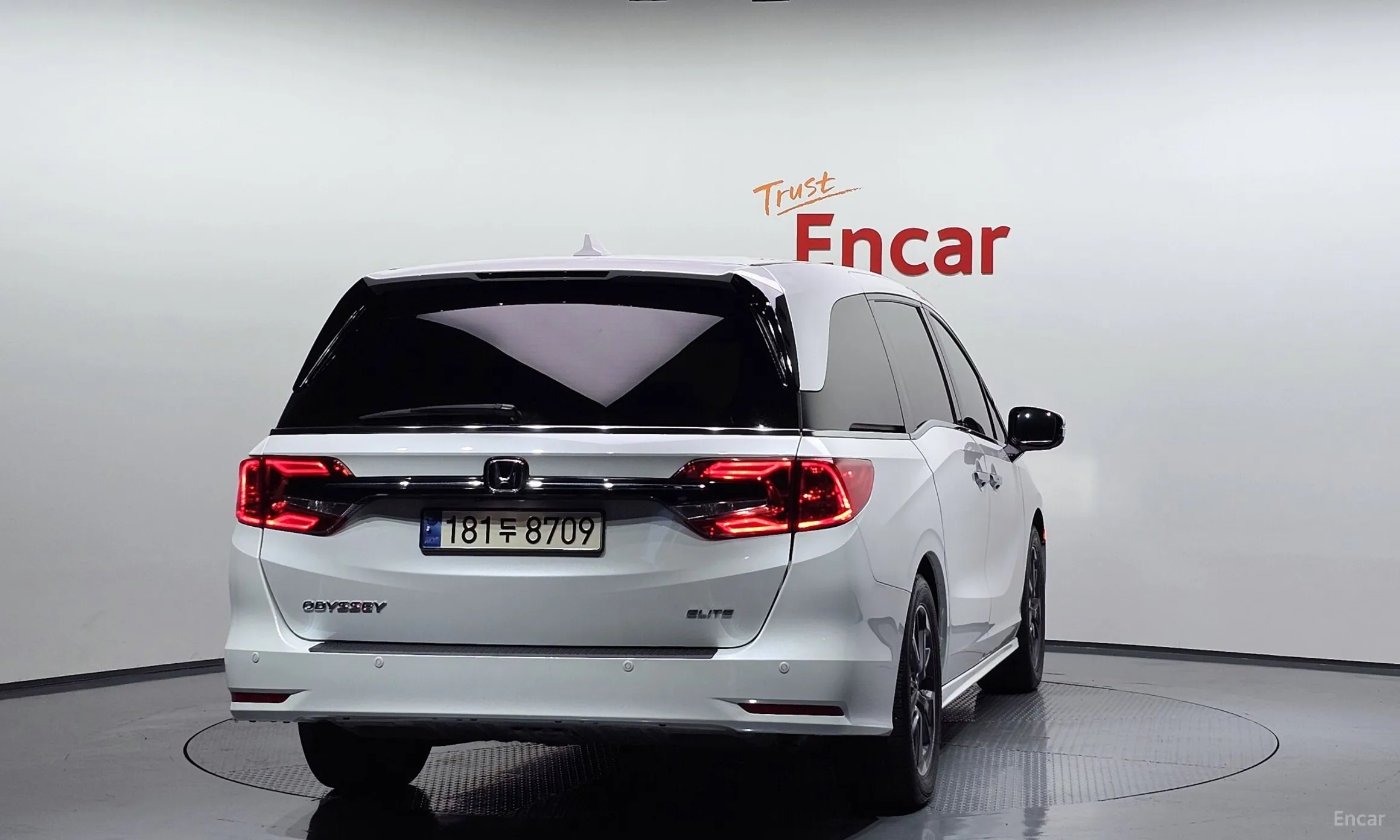Honda Odyssey превью 4