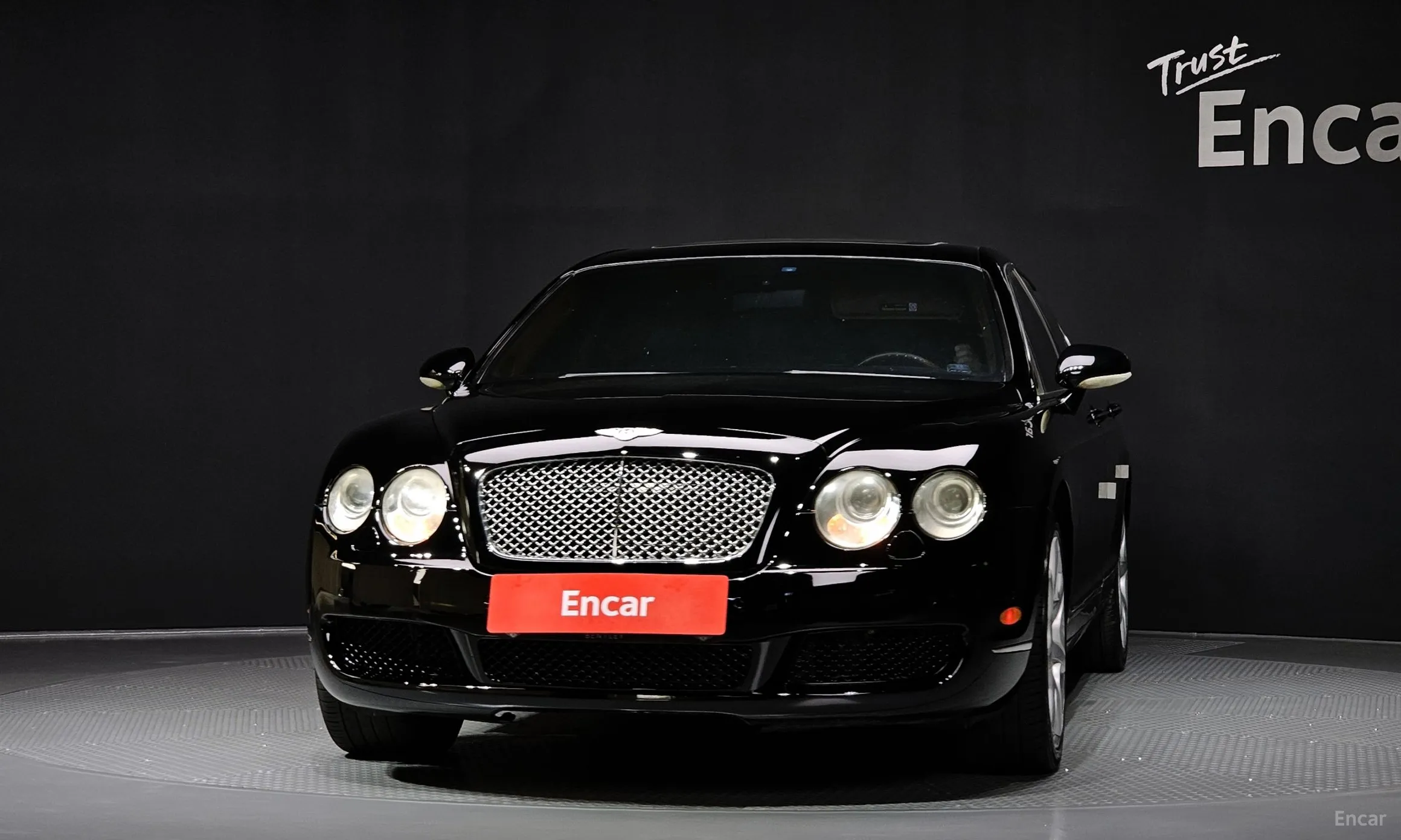 Bentley Flying Spur Gen 1 превью 3