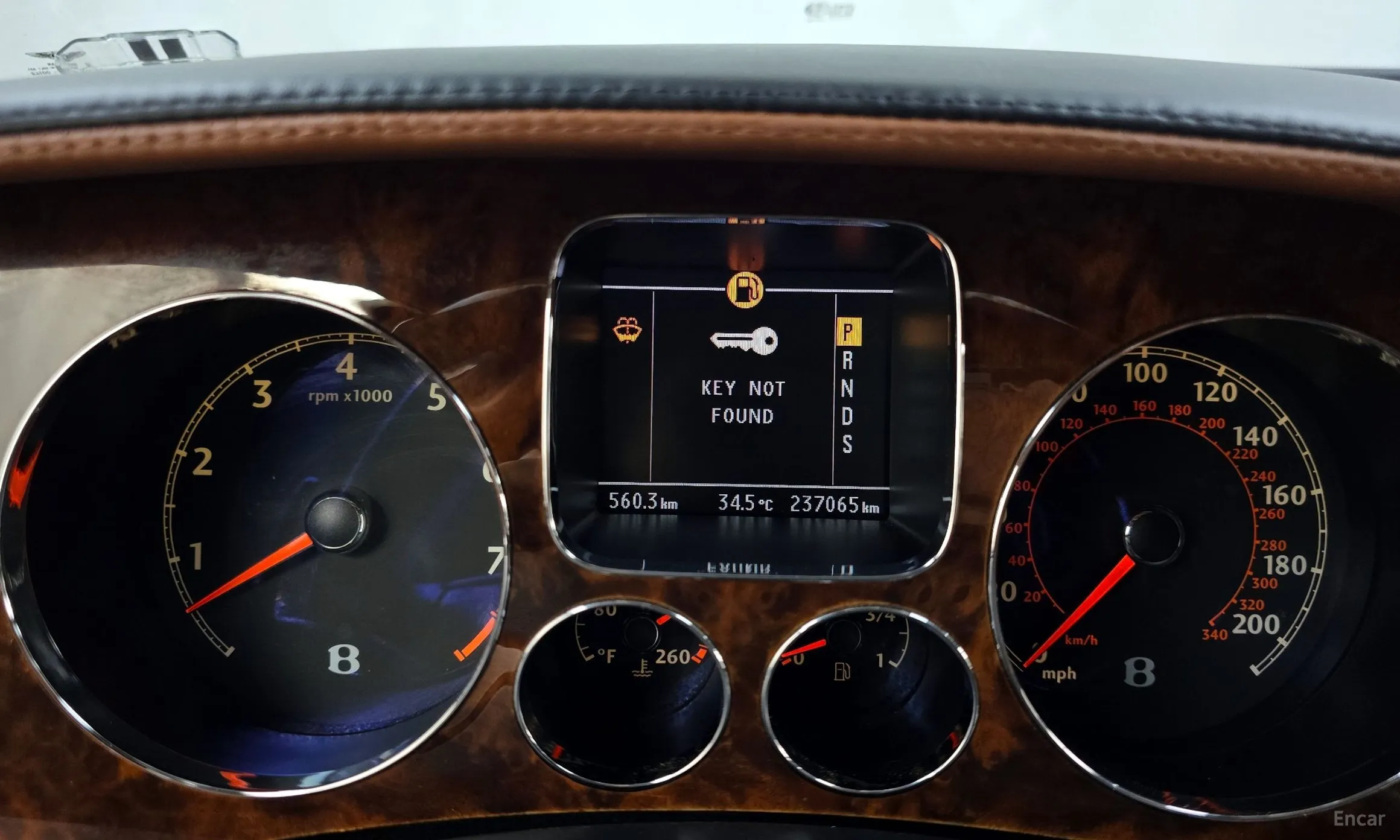 Bentley Flying Spur Gen 1 превью 8